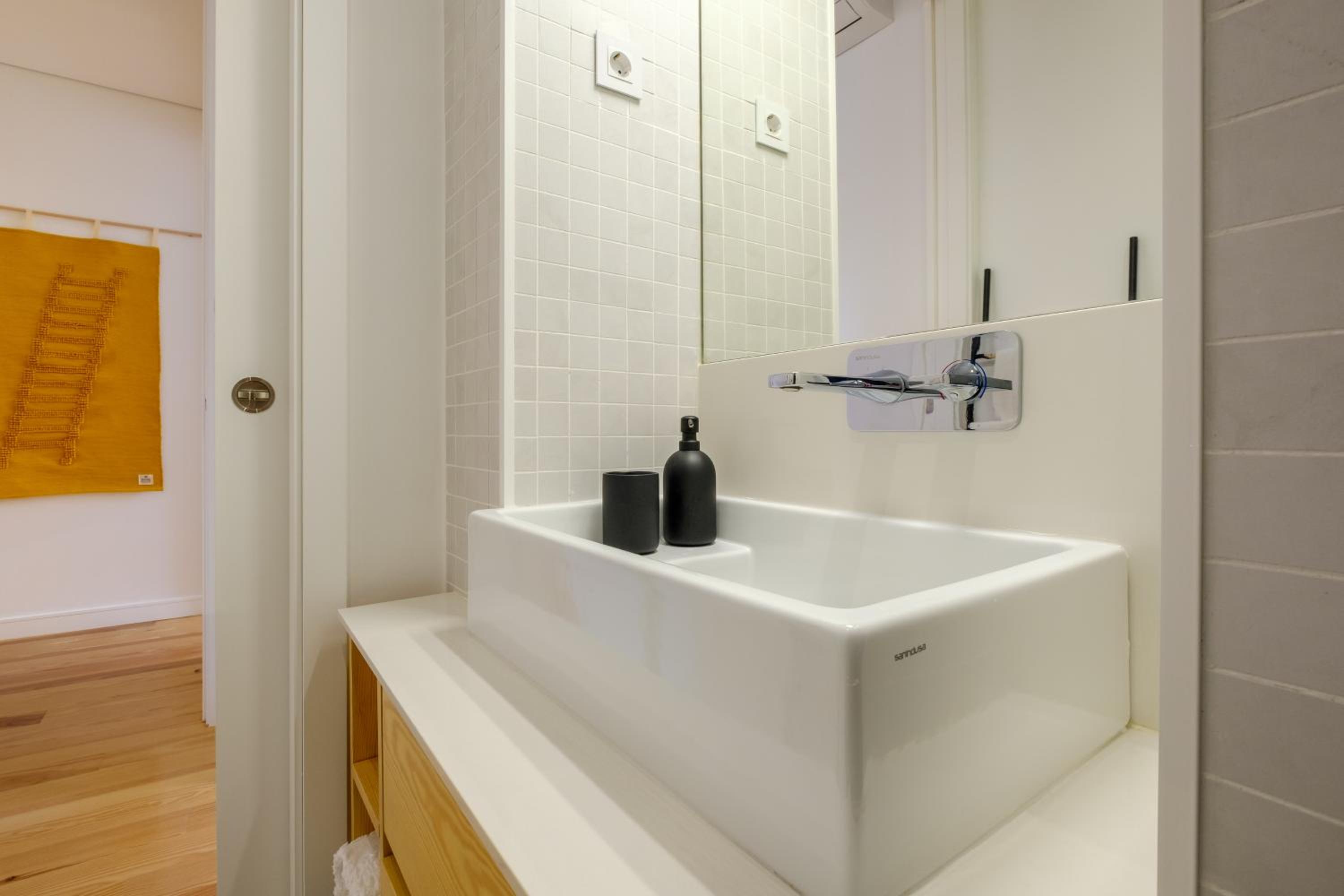 Porto Cedofeita Urban Charm Residence