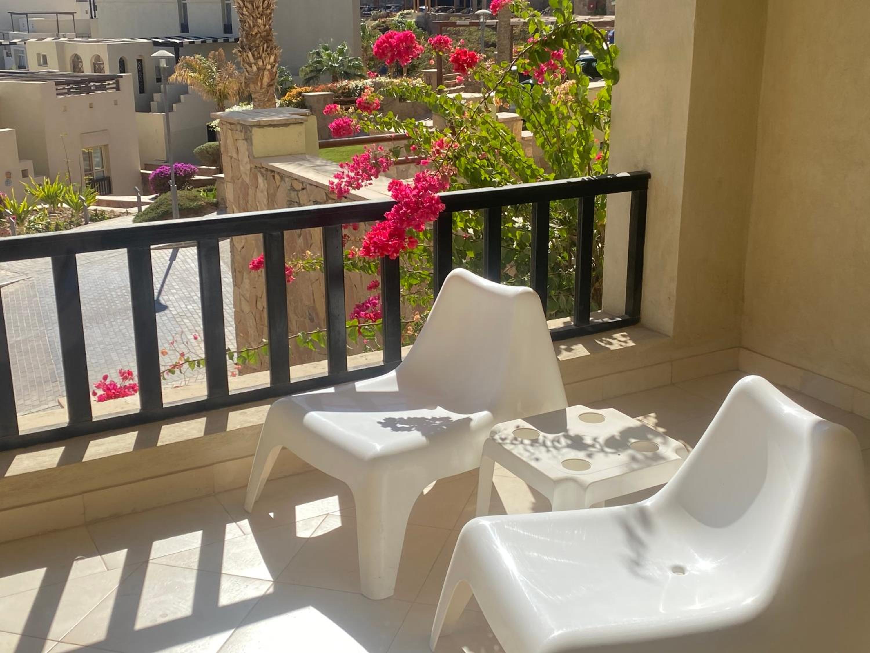 Cozy studio in Azzurra Resort Sahl Hasheesh 65 Sq M