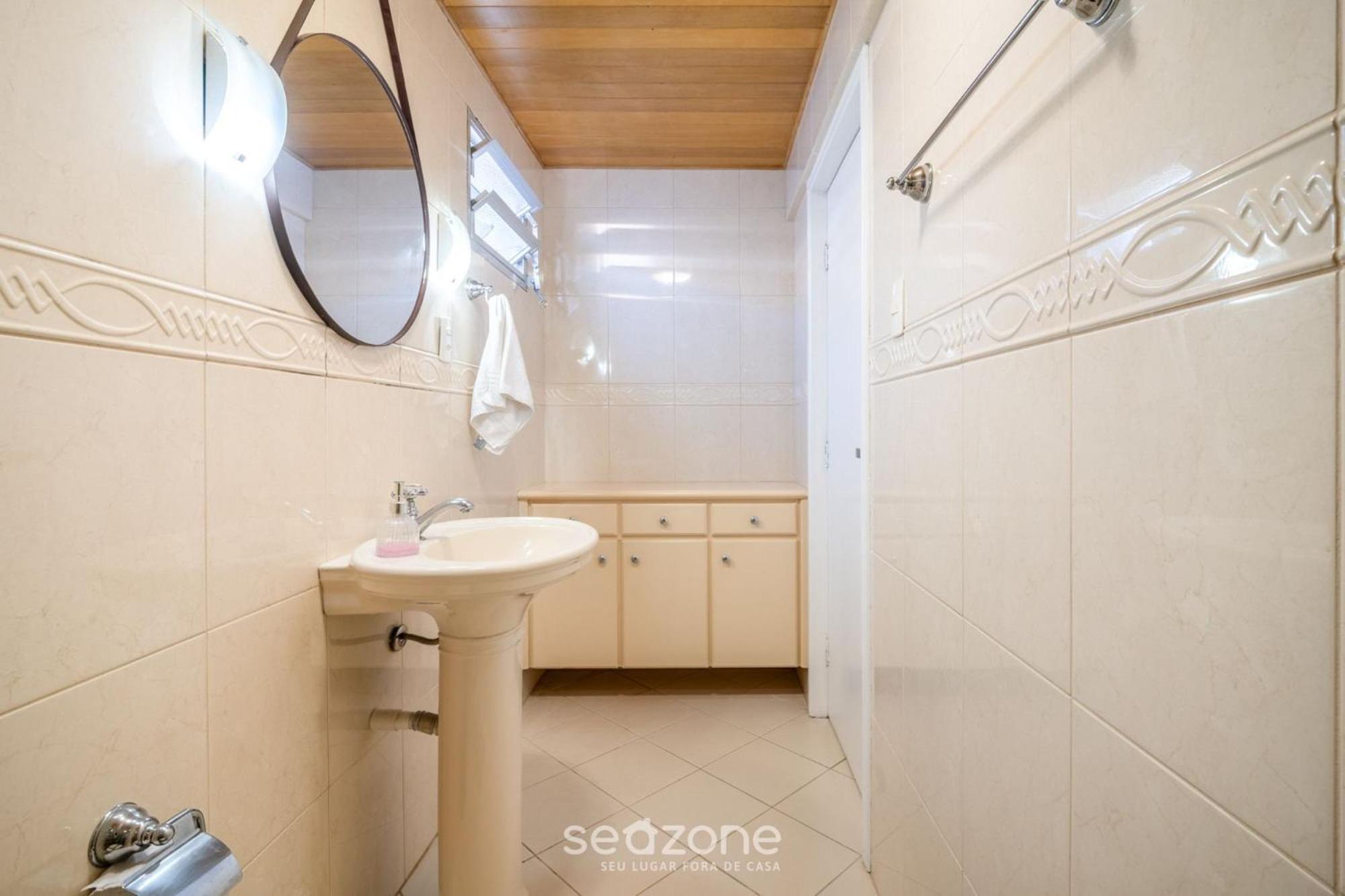 2 Bedroom Apart in the Center of Floripa JFM0101