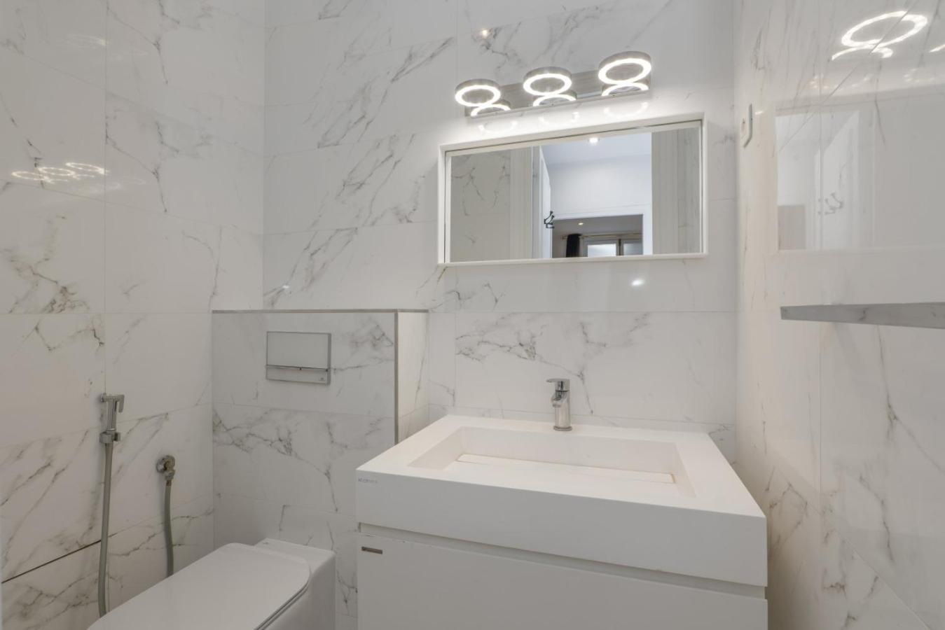 Luxury 5 Bed Residence - Opposite Arc de Triomphe