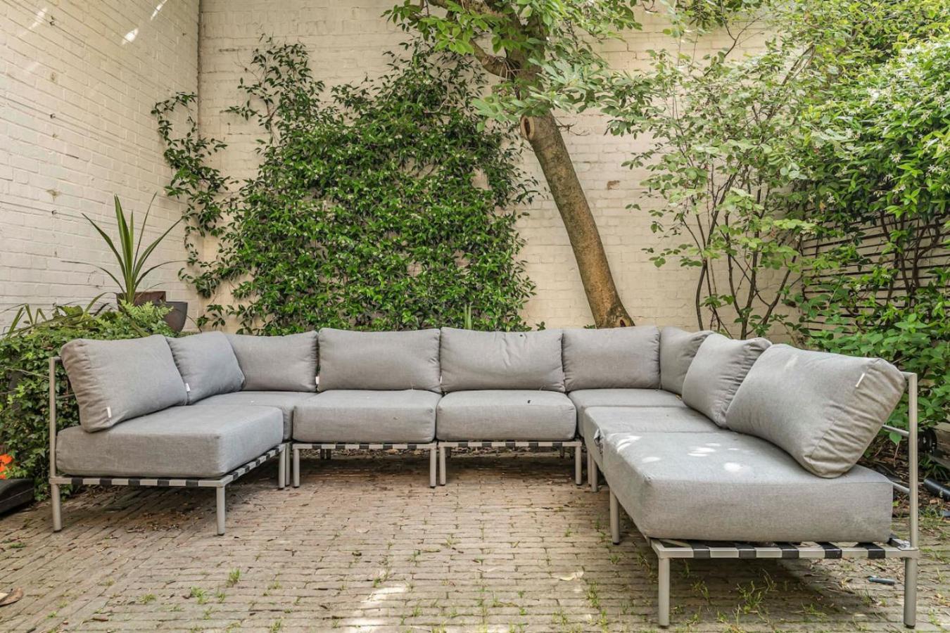 Ultra Luxury Chelsea Home Large Garden