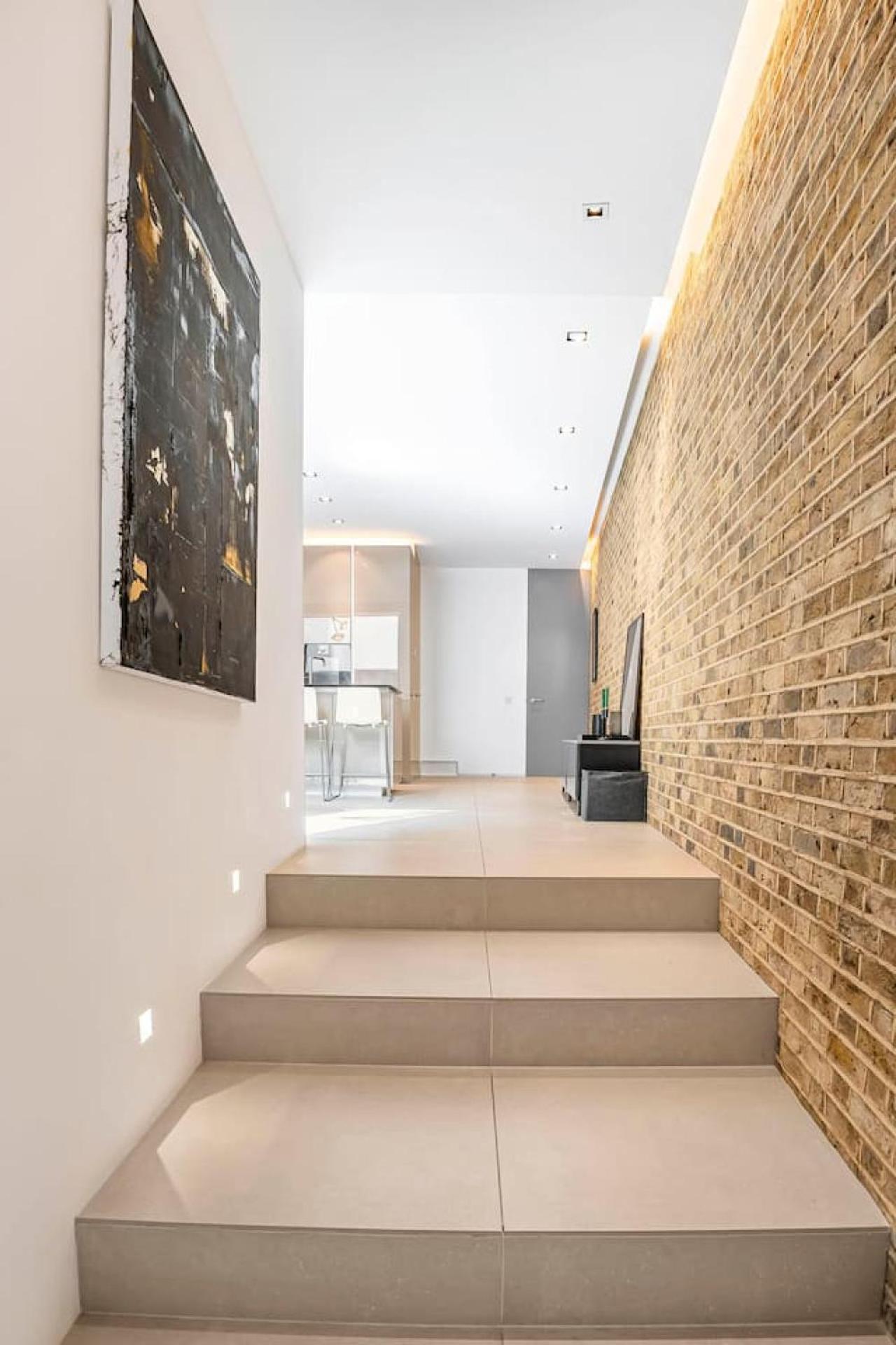 Ultra Luxury Chelsea Home Large Garden