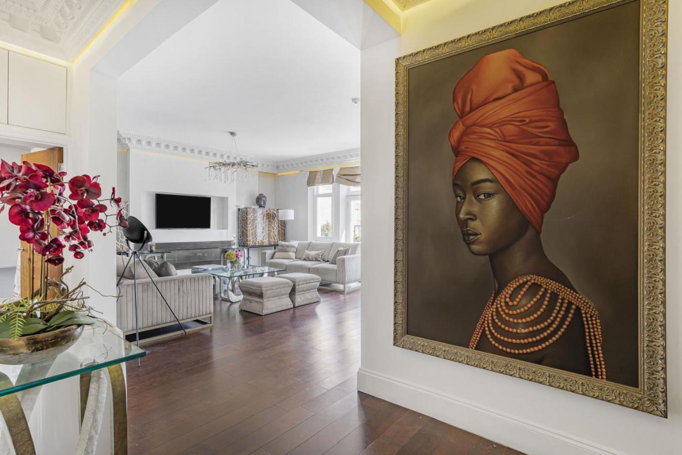 Royal Residence - Steps away from Hyde Park