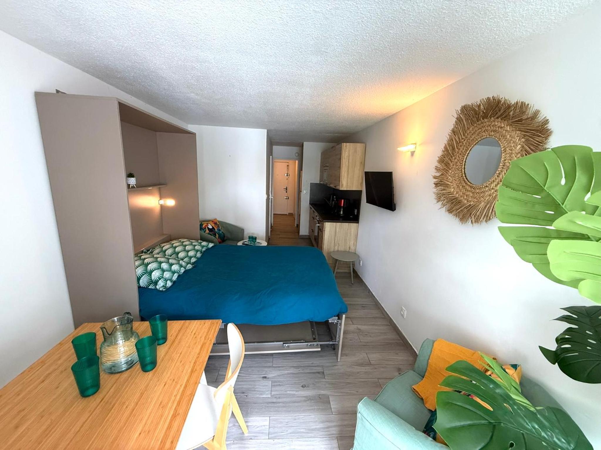 Studio 4pers La Grande Motte Ponant, Vue exceptionnelle lac, double terrasse, Parking, base nautique, golf & plage à pied, draps & serviettes fournis - 2èm