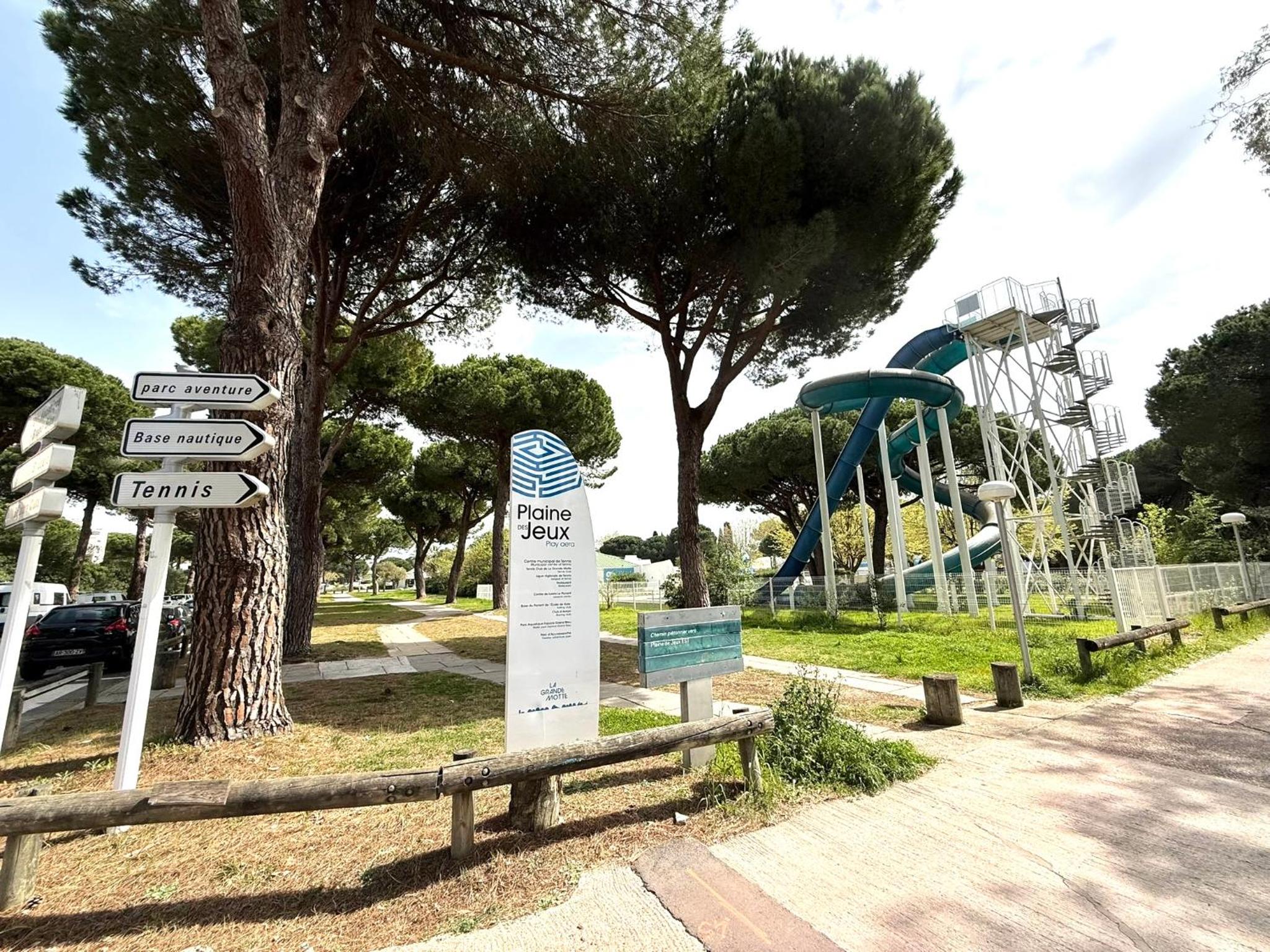 Studio 4pers La Grande Motte Ponant, Vue exceptionnelle lac, double terrasse, Parking, base nautique, golf & plage à pied, draps & serviettes fournis - 2èm