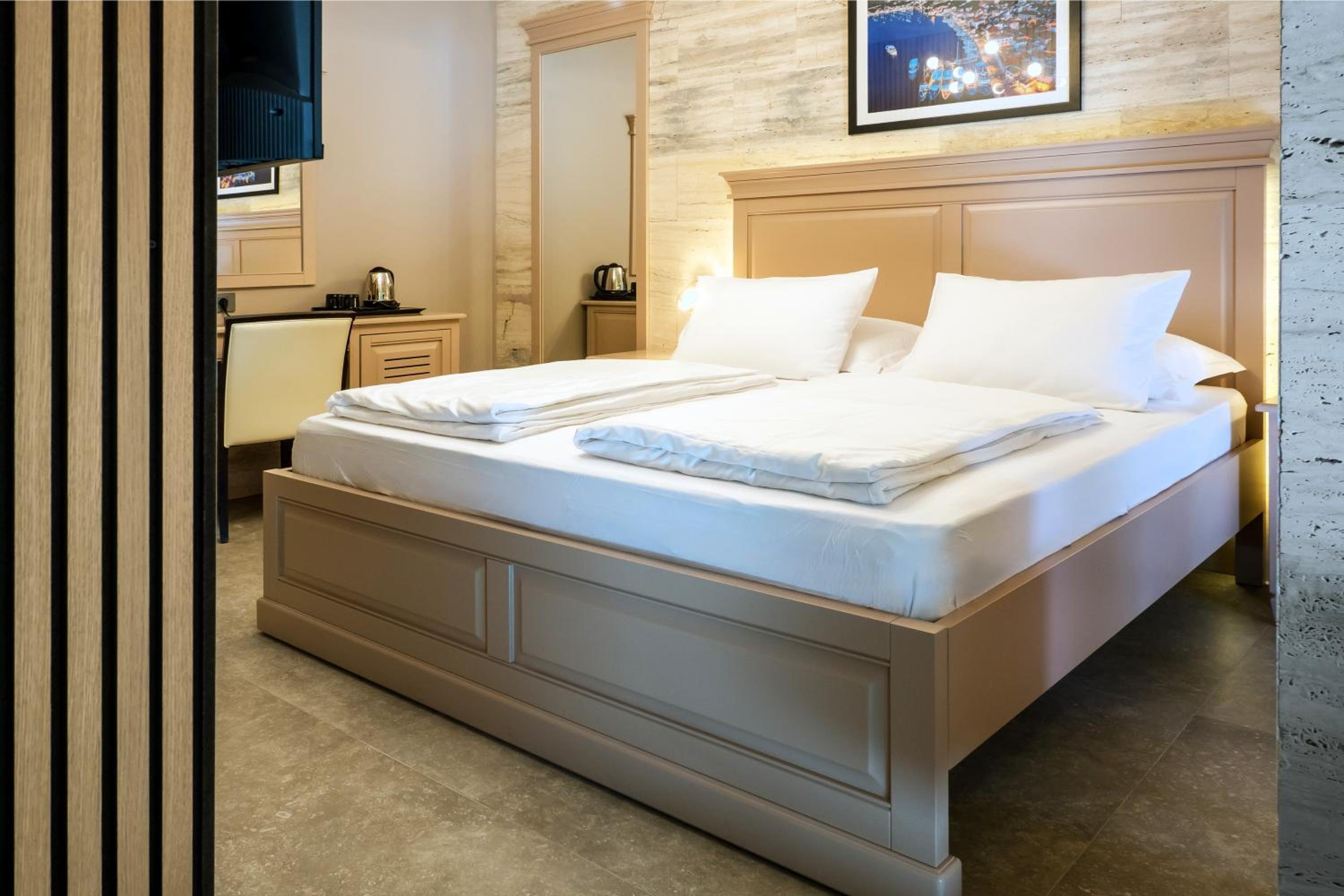 Split Central Pazar Rooms