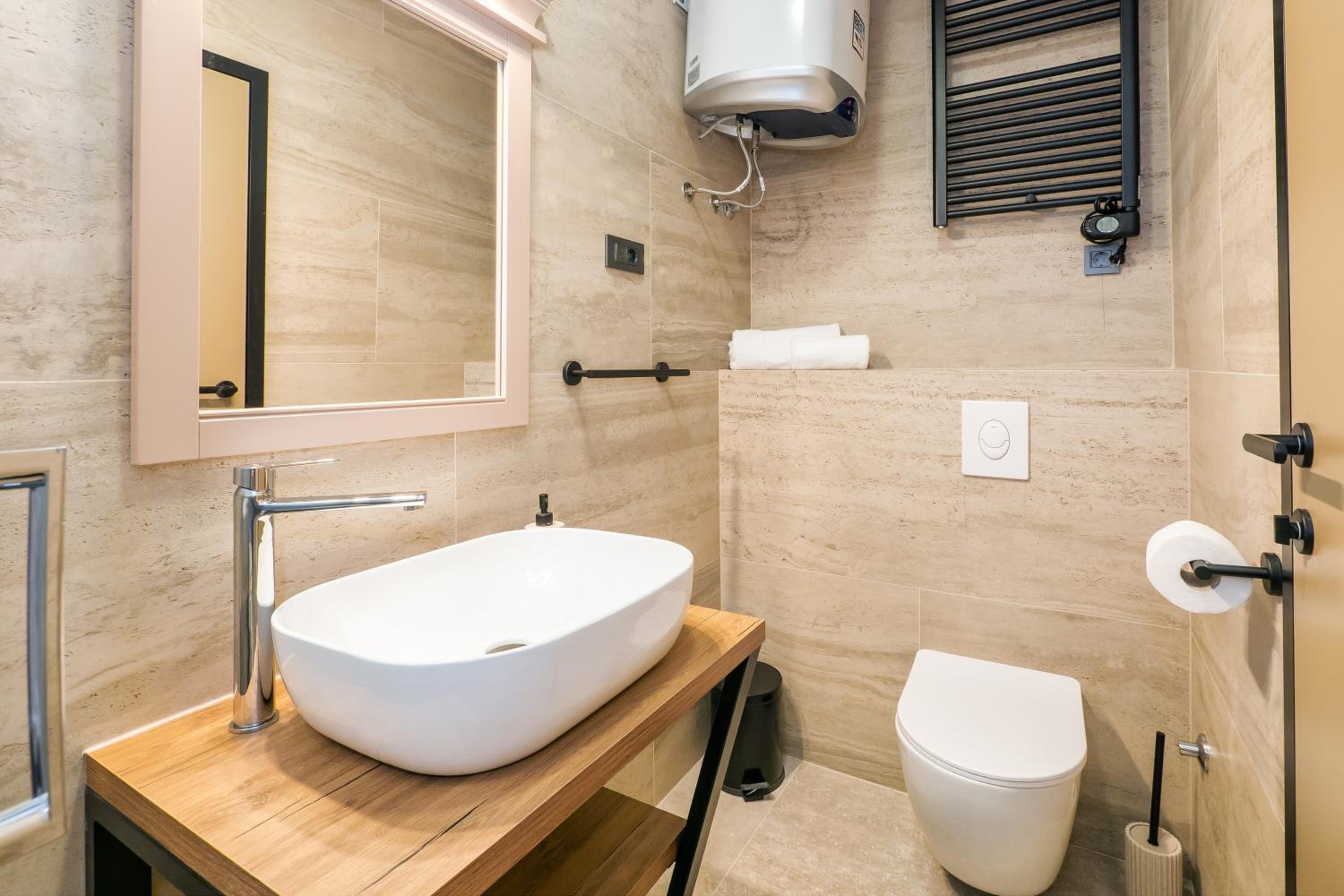 Split Central Pazar Rooms