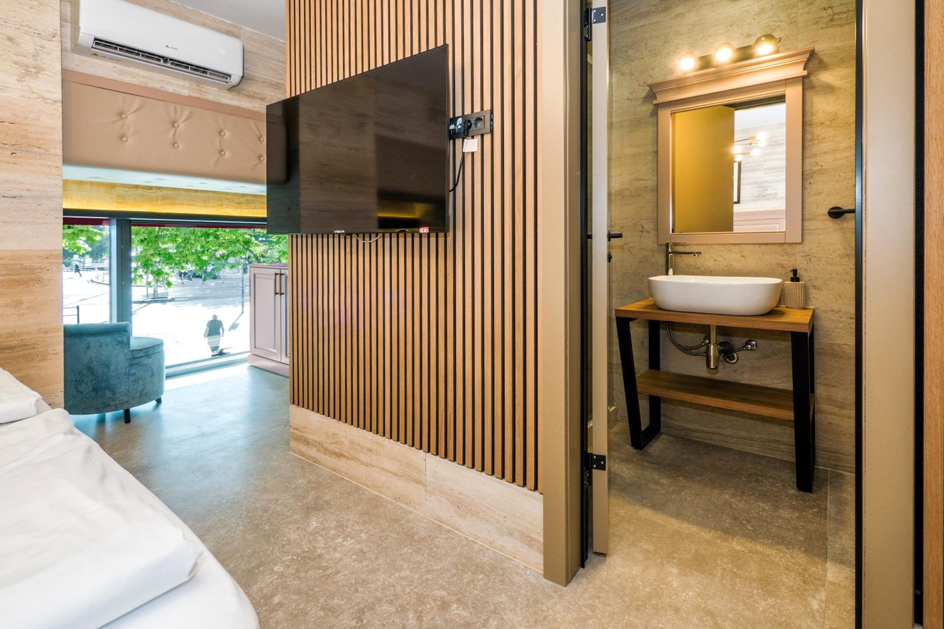 Split Central Pazar Rooms