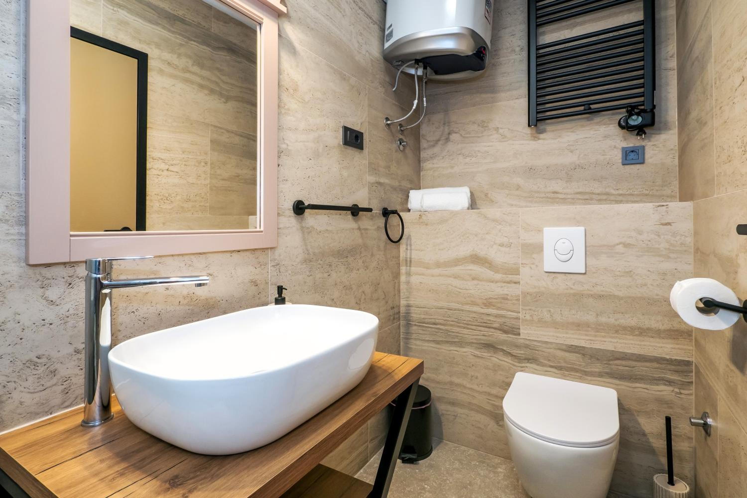 Split Central Pazar Rooms