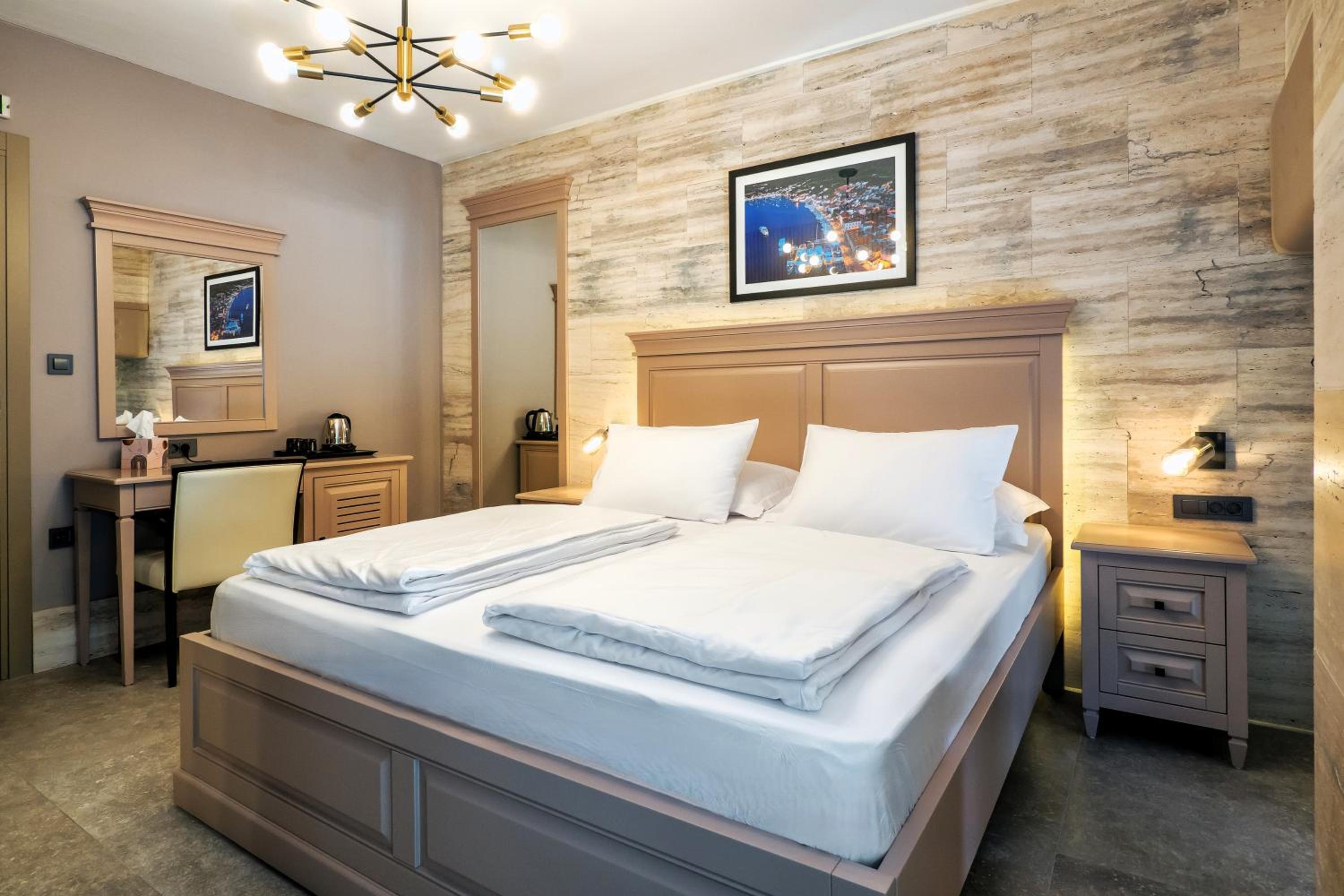 Split Central Pazar Rooms