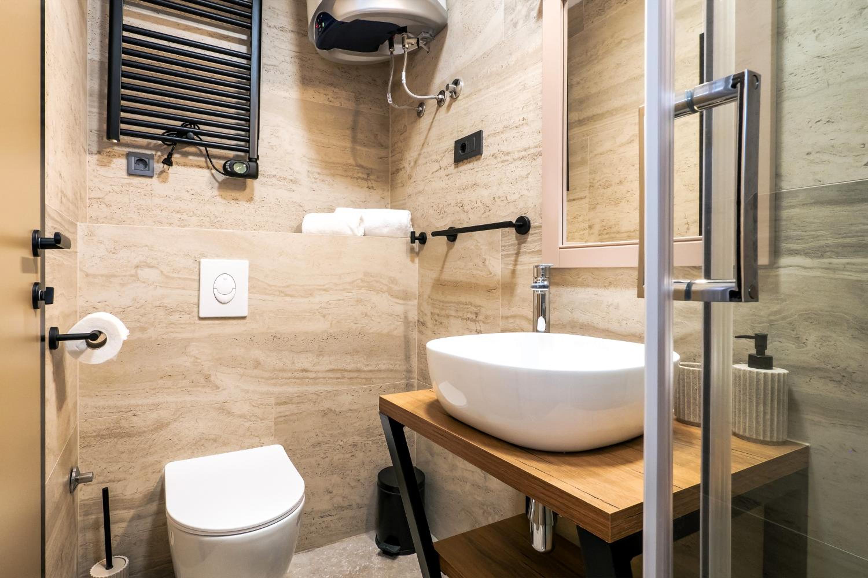 Split Central Pazar Rooms