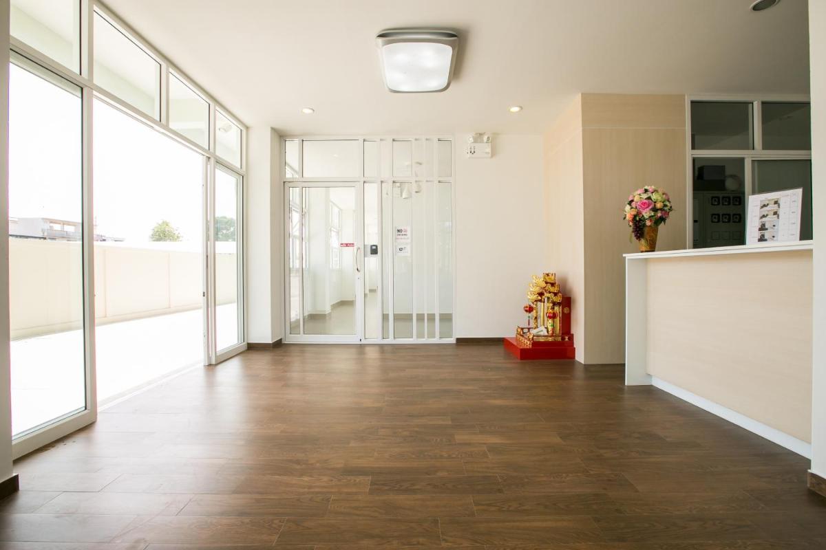 Hotel J-House Phetchaburi - Image 1