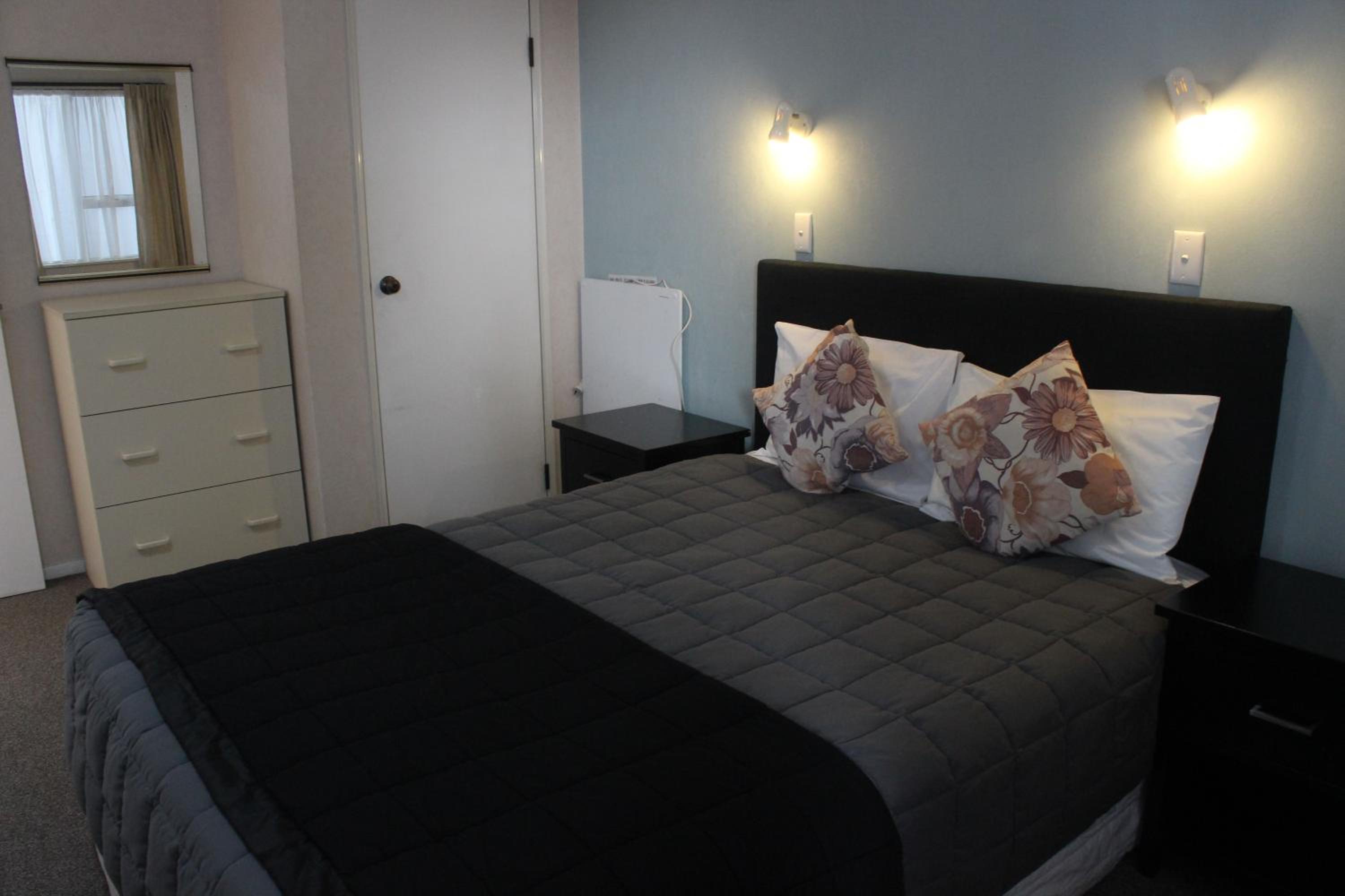 Malones Spa Motel