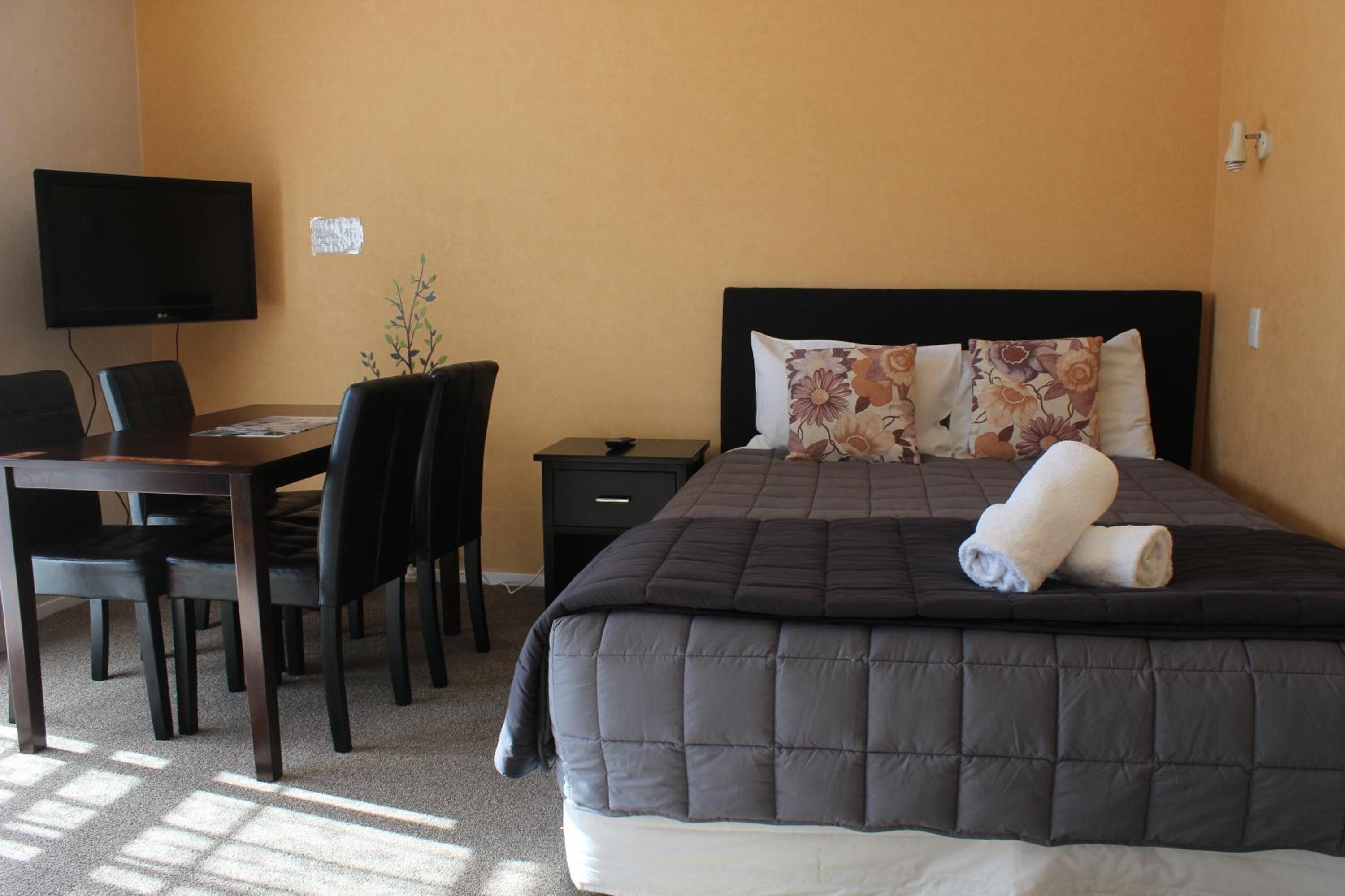 Malones Spa Motel