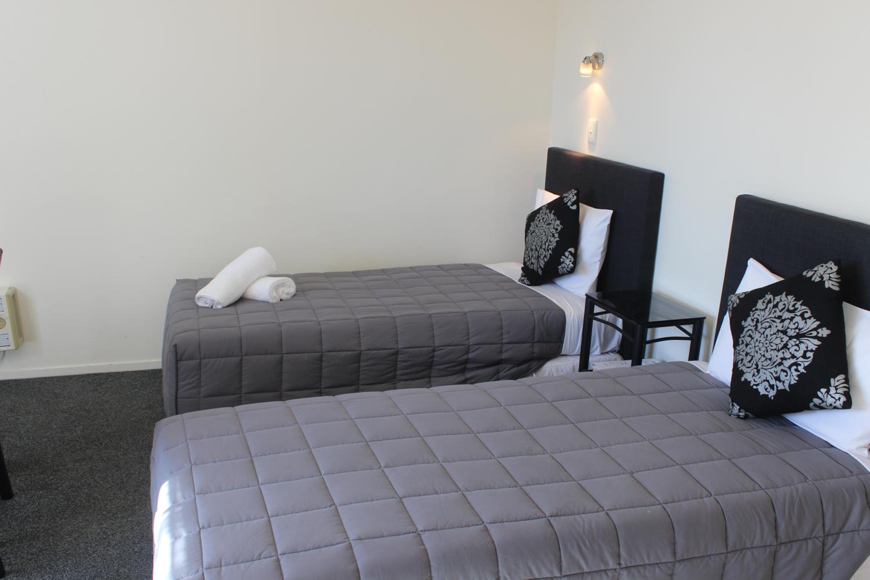 Malones Spa Motel