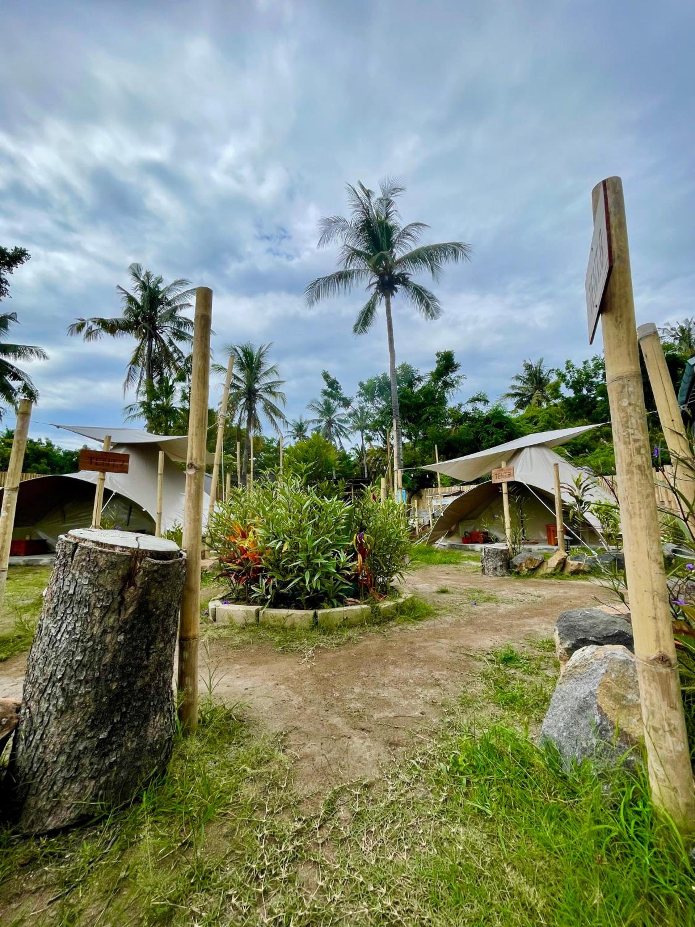 Ubuntu Glamping - Adult Campers Only