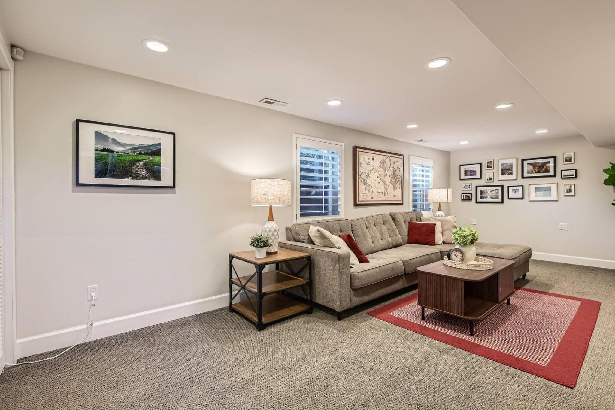 Upscale Home - Ski, Bike, & Hike