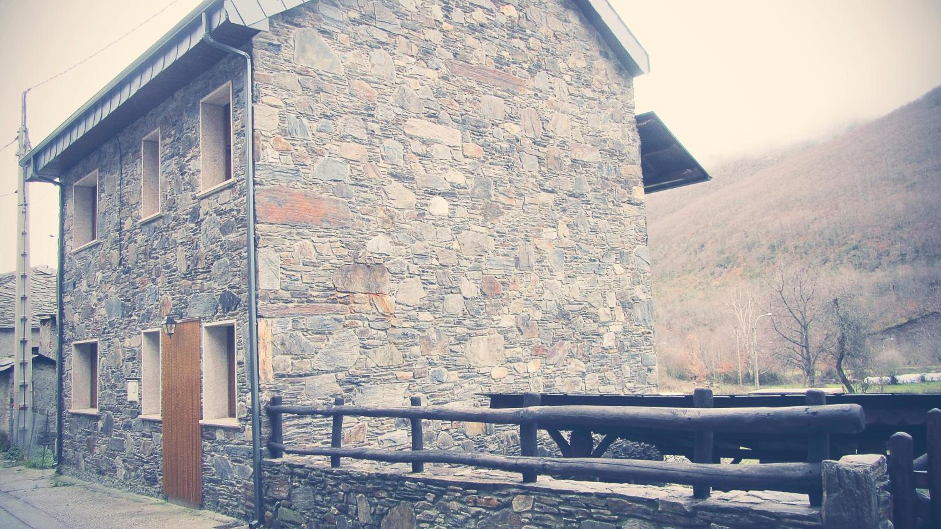 Apartamentos Turísticos Cabrera
