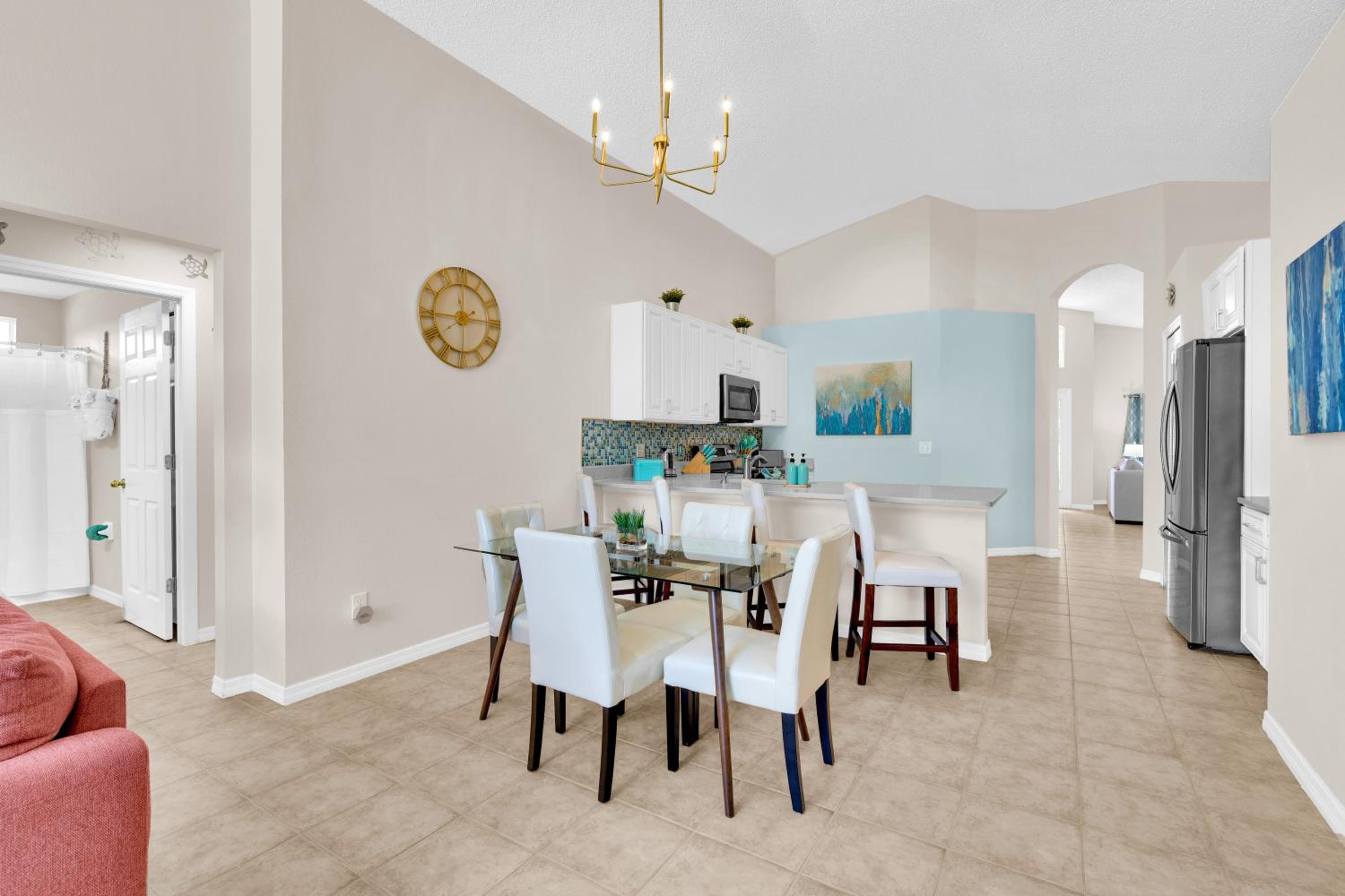 Stunning Emerald Island Resort Vacation Home with Pool Spa and Access to Clubhouse