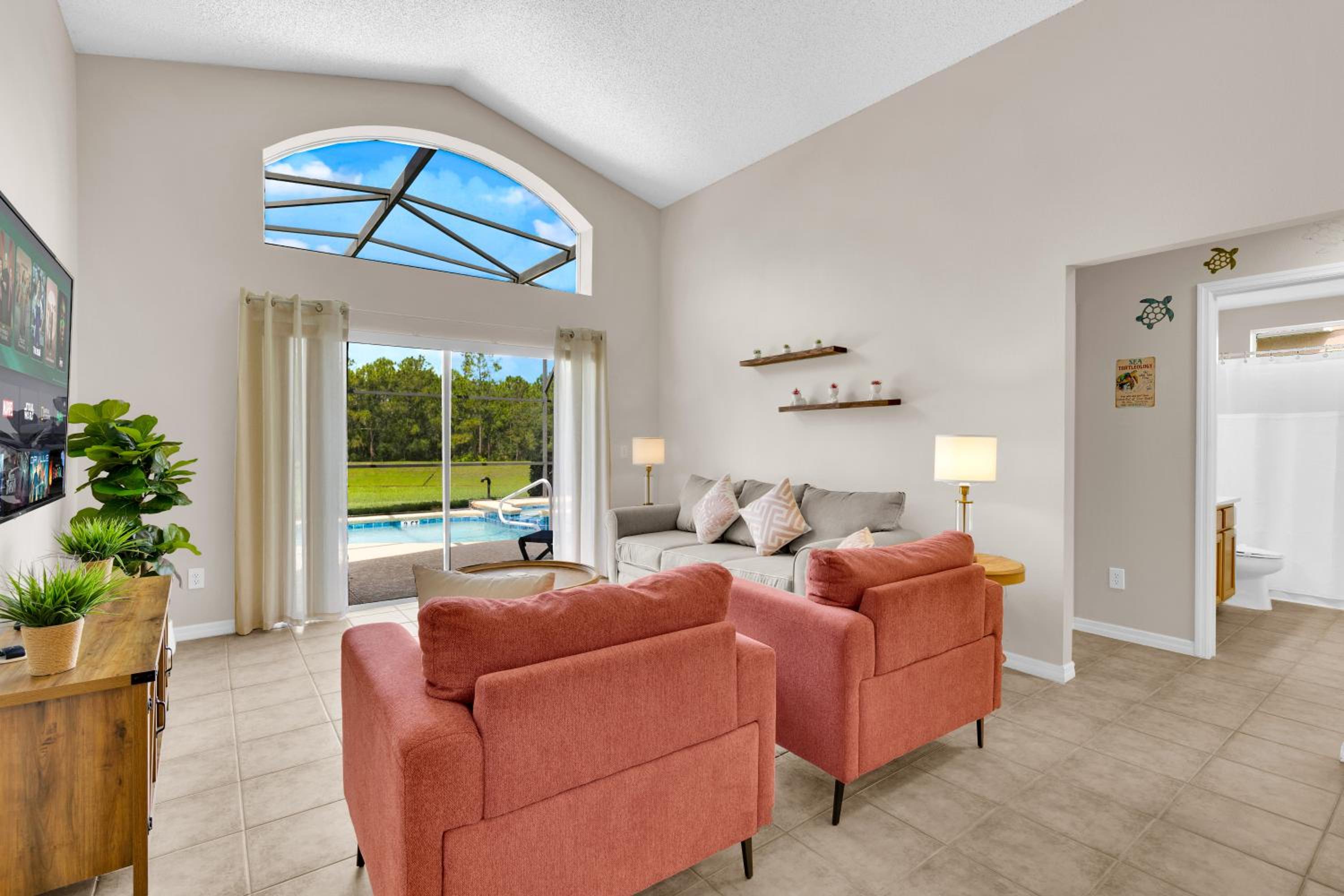 Stunning Emerald Island Resort Vacation Home with Pool Spa and Access to Clubhouse