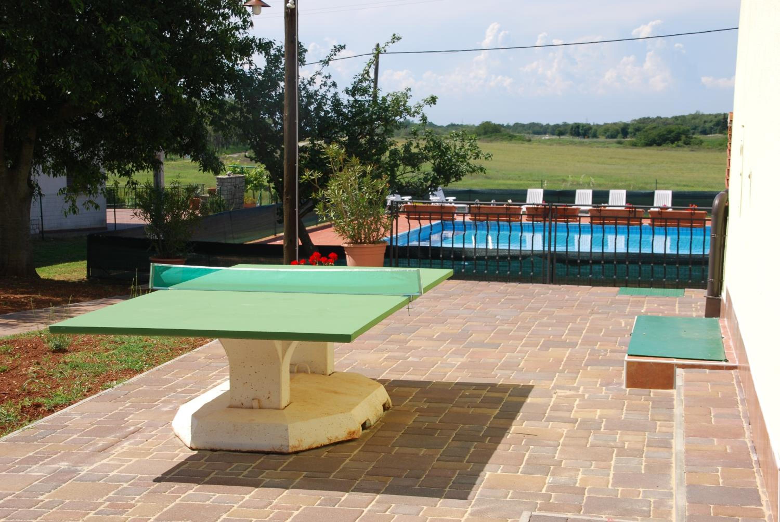Holiday House Sweet Home view 4
