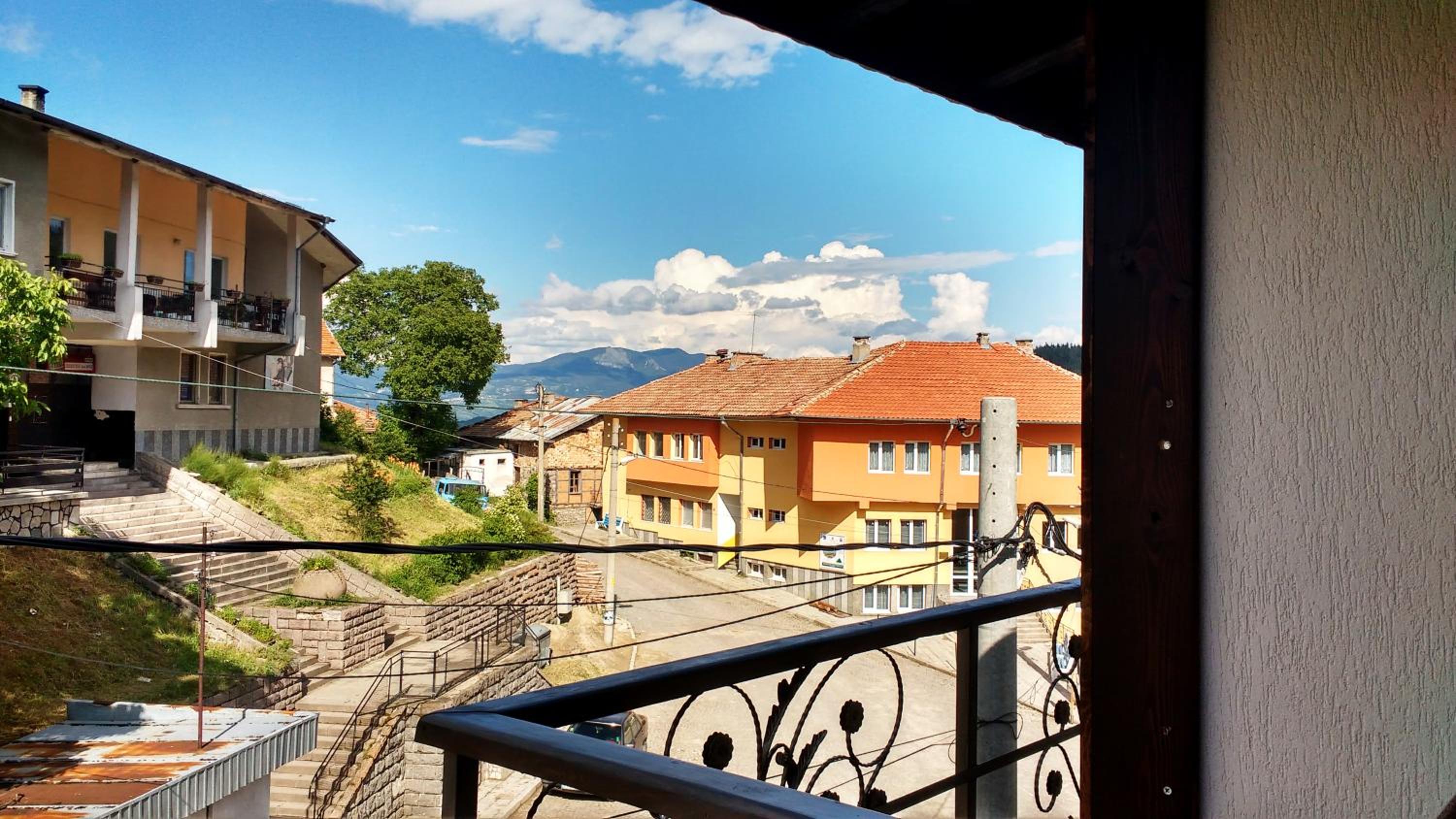 Family hotel Valchanovata Kashta