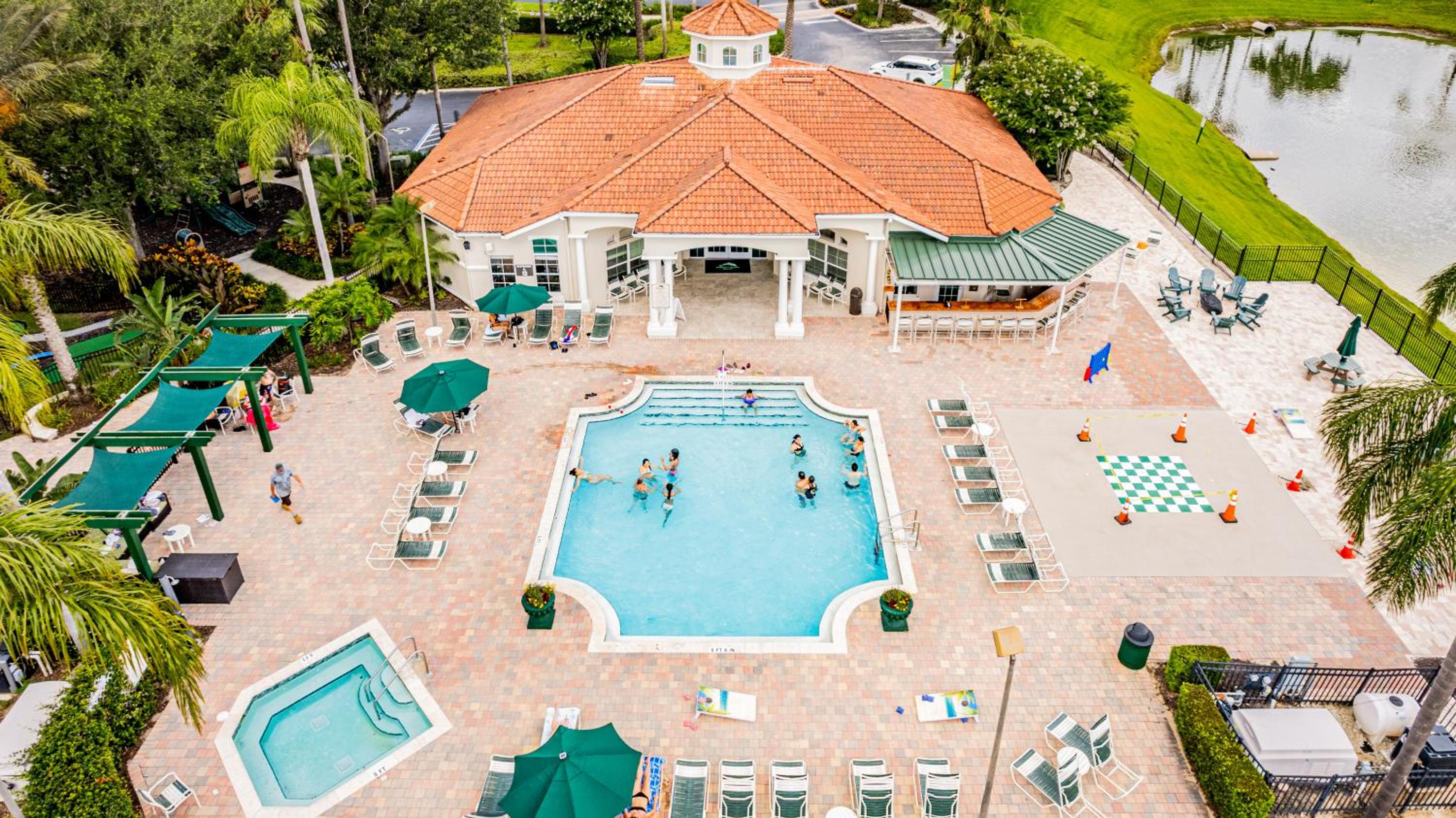Stunning Emerald Island Resort Vacation Home with Pool Spa and Access to Clubhouse