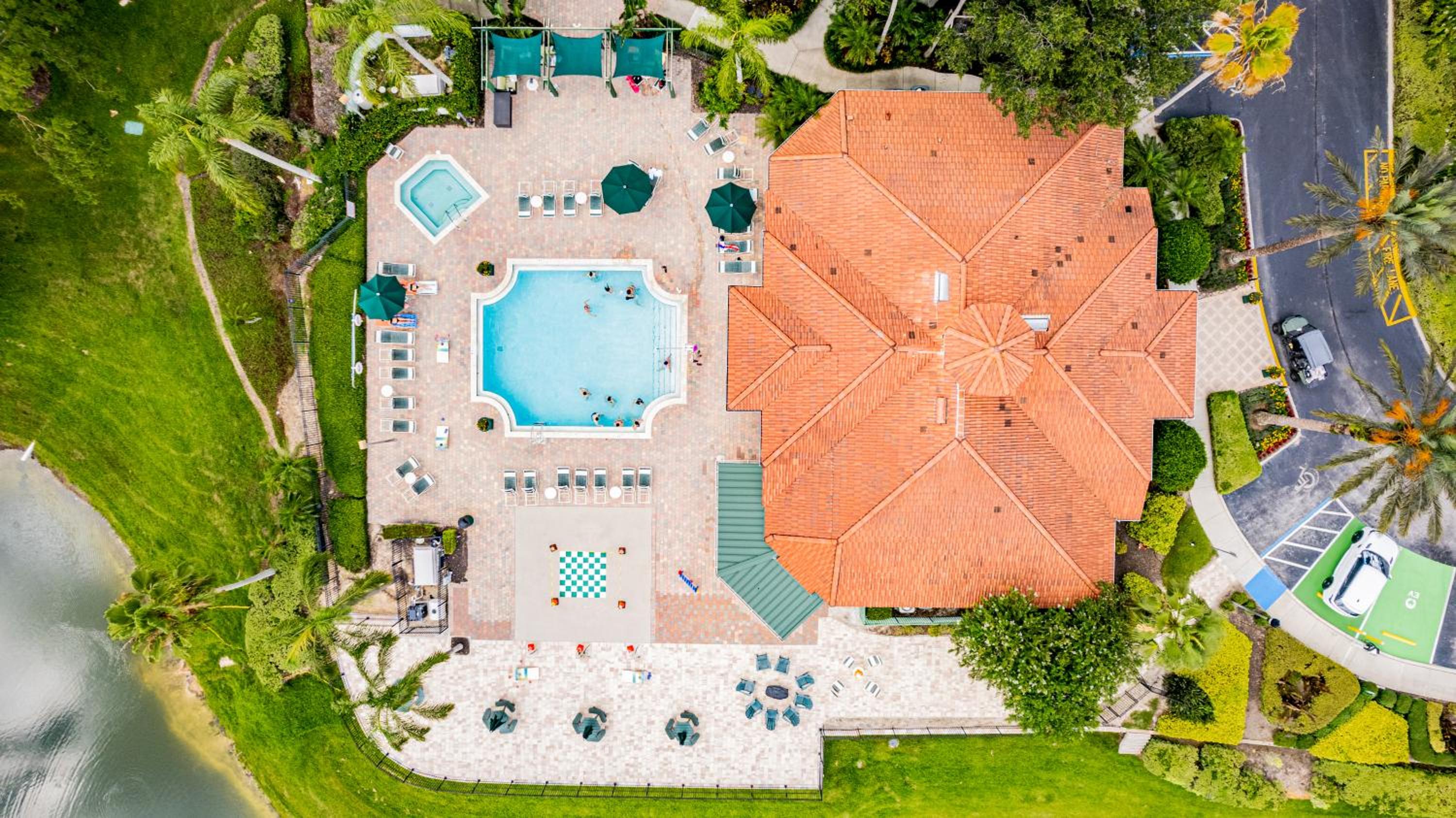Stunning Emerald Island Resort Vacation Home with Pool Spa and Access to Clubhouse