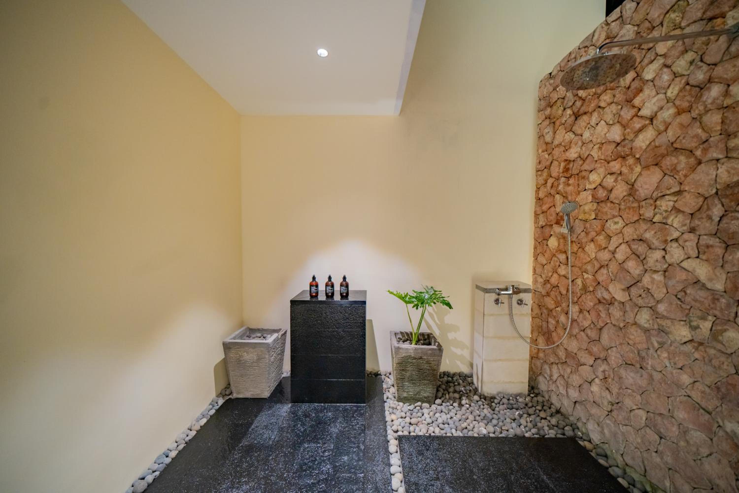 Villa Ramadewa Beachside with Authentic Charm