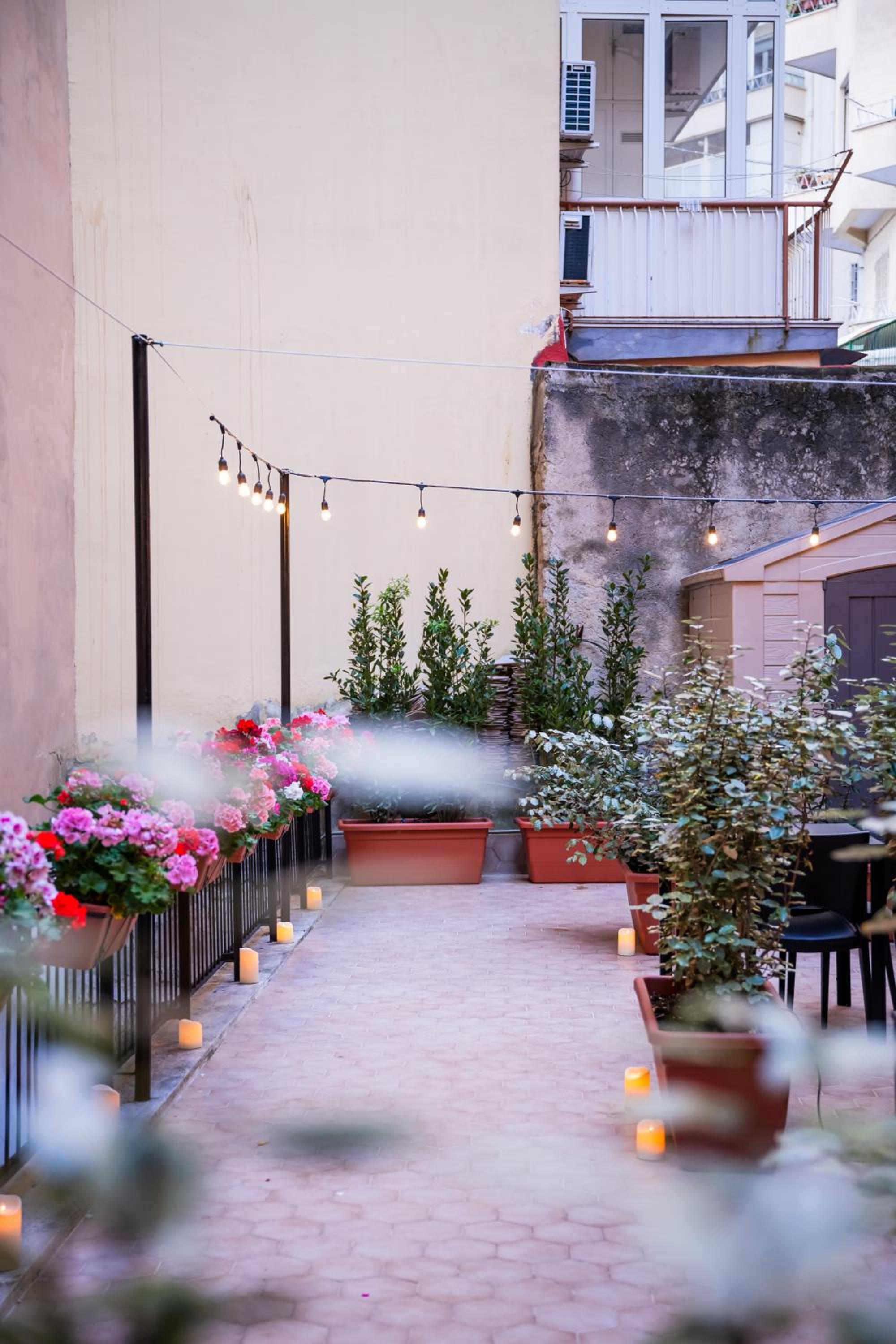 Salvator Rosa Rooms - Di fronte alla Metro, Terrazza & Self Check in