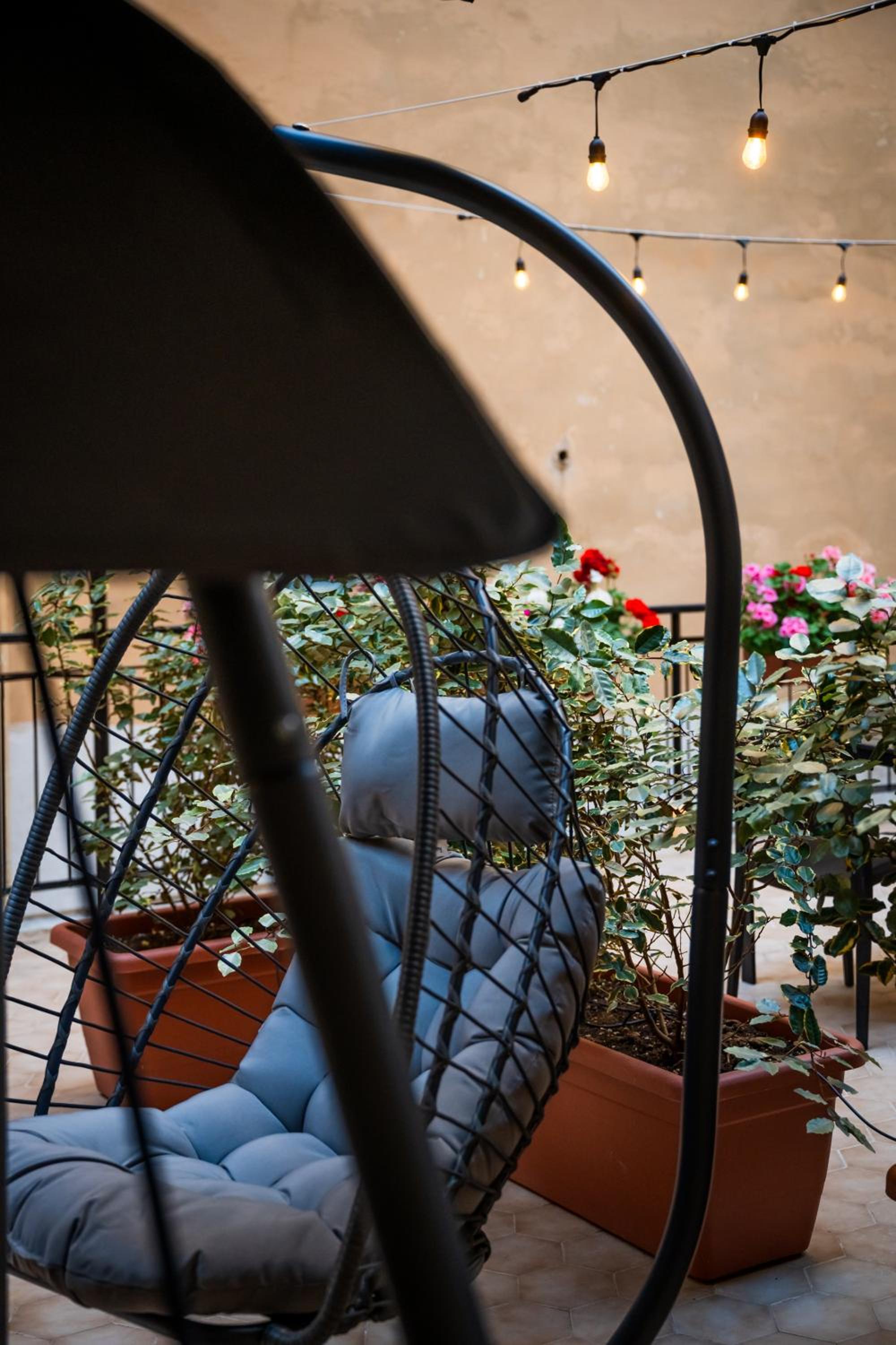 Salvator Rosa Rooms - Di fronte alla Metro, Terrazza & Self Check in
