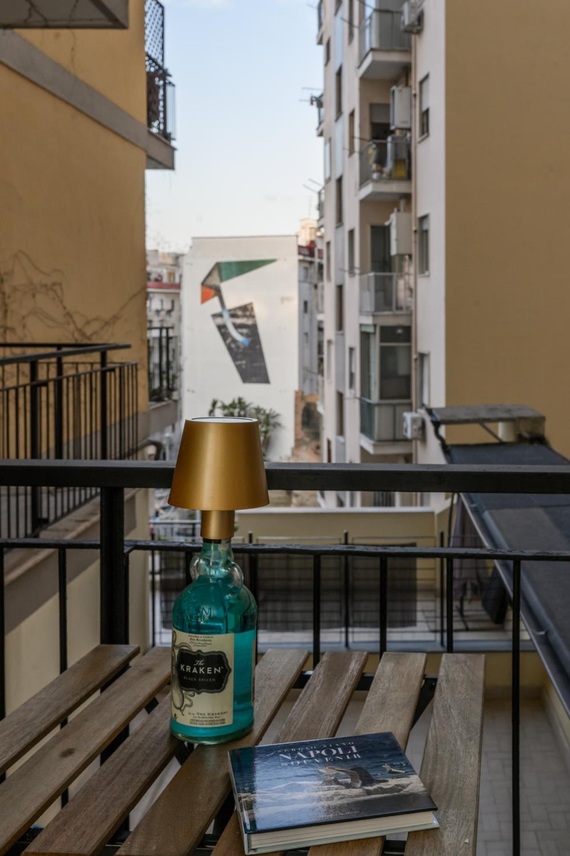 Salvator Rosa Rooms - Di fronte alla Metro, Terrazza & Self Check in