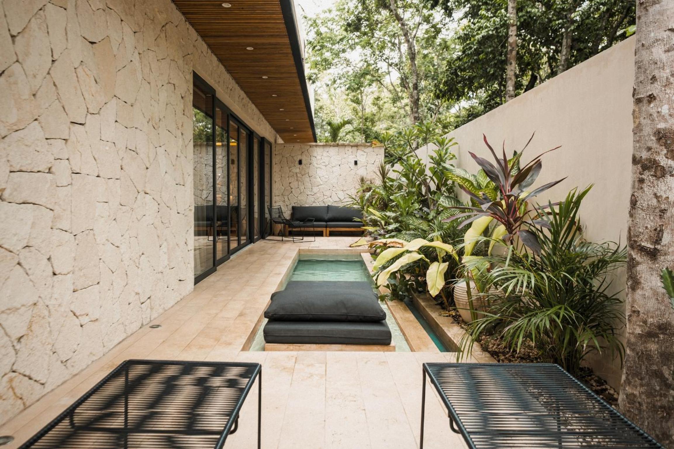 Ka'ana Condo