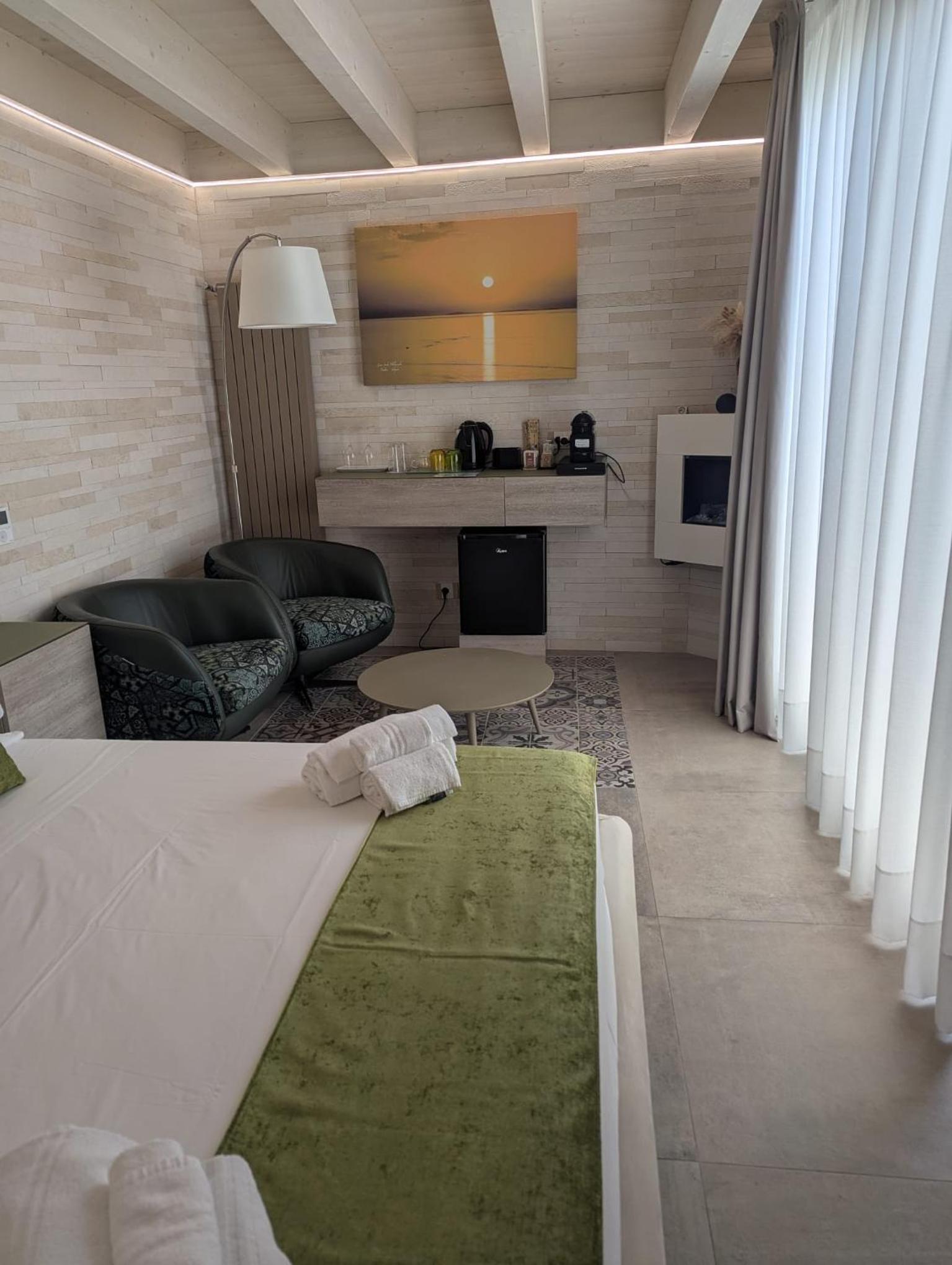 Al Corso Charming Rooms