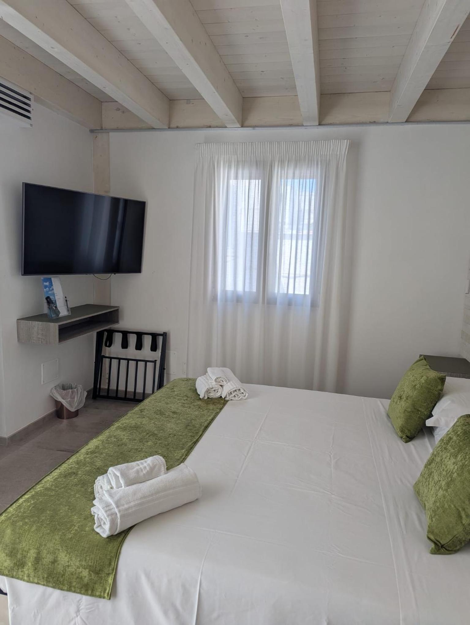 Al Corso Charming Rooms