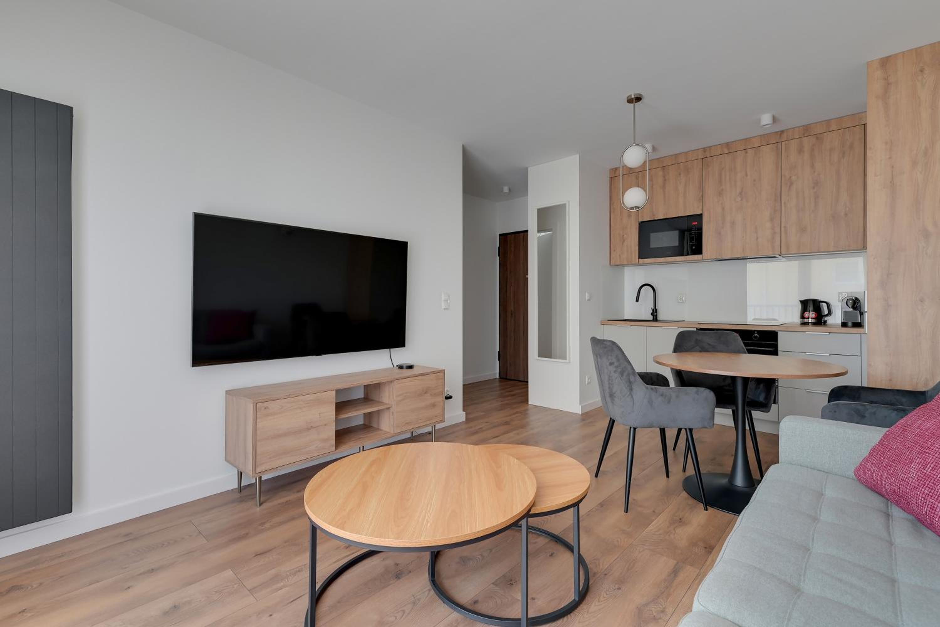 Lion Apartments - Młoda Polska Nowe Apartamenty z parkingiem