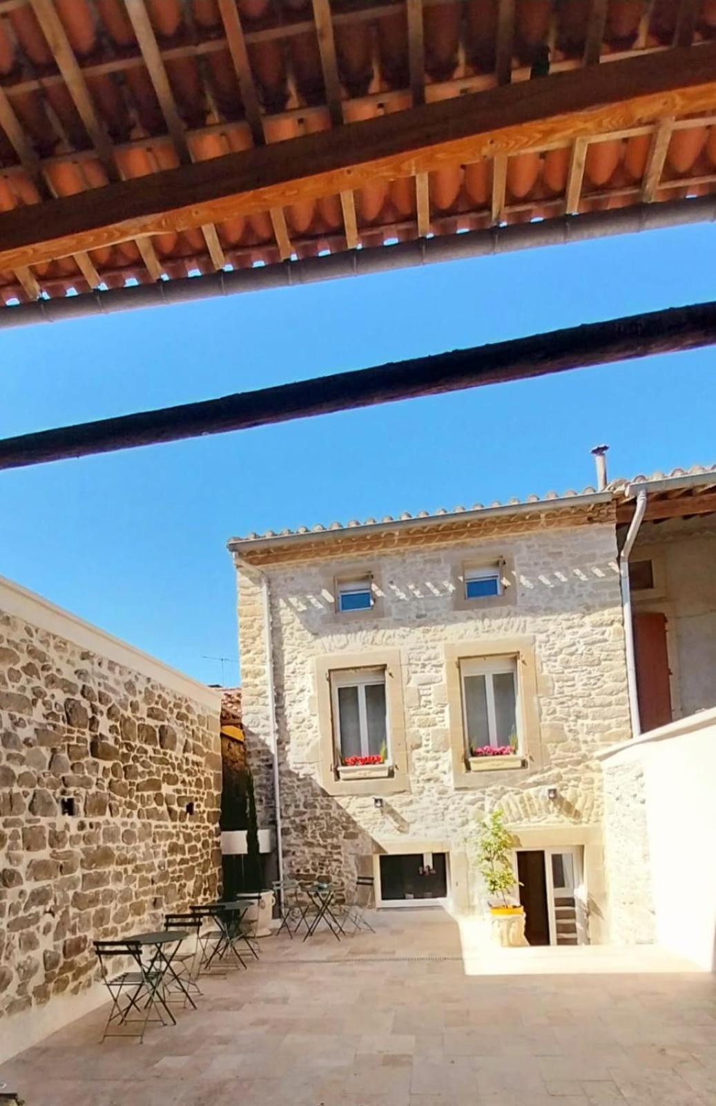 Cottages Occitans
