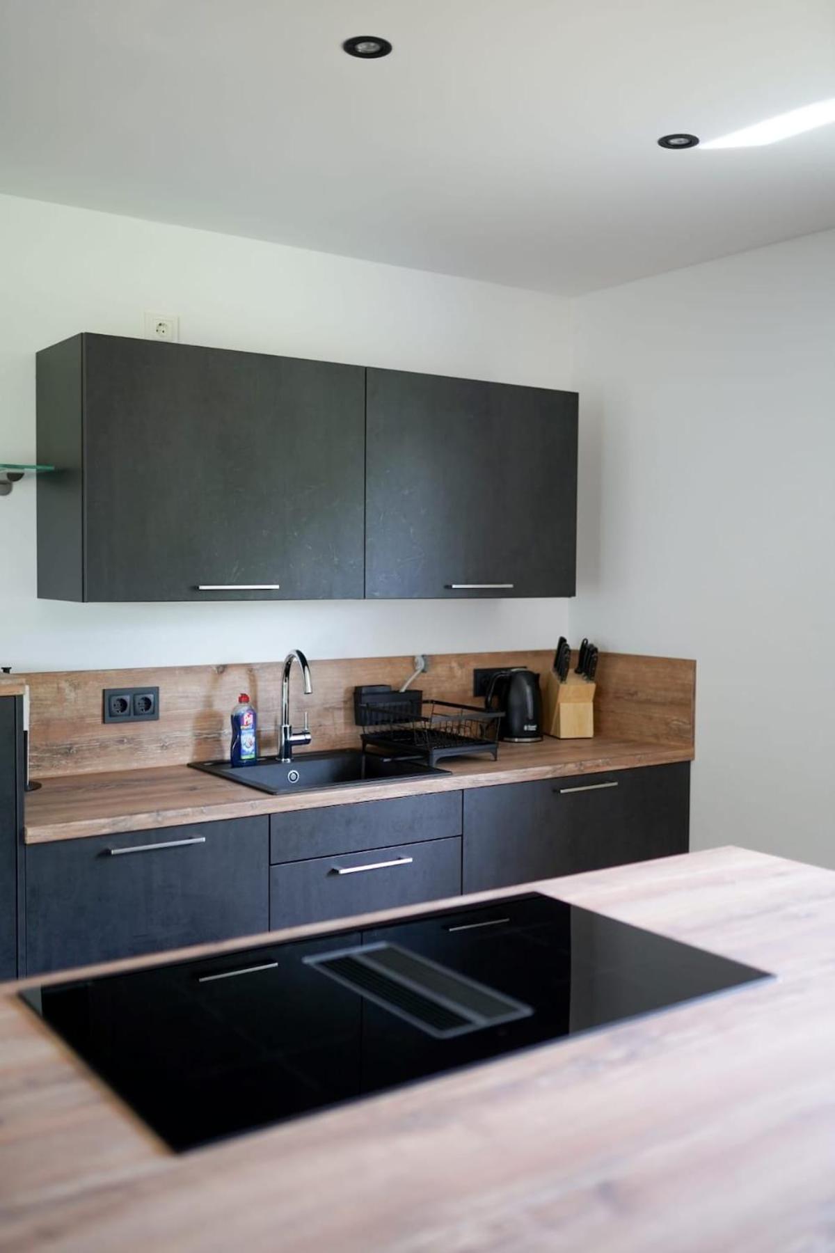 Moderne Bauernhof Wohnung mitten in der Natur