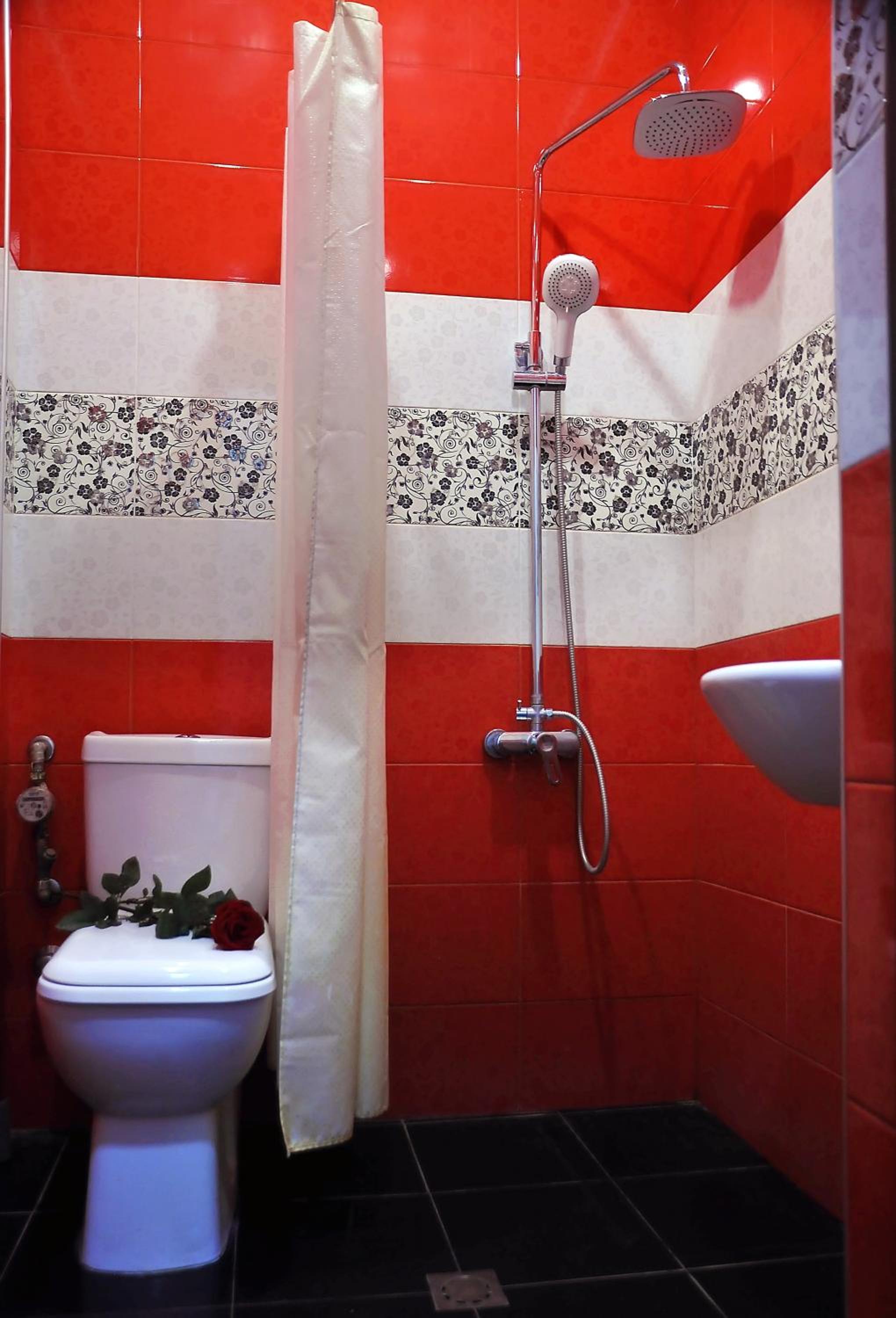 MGA Hostel & Tours