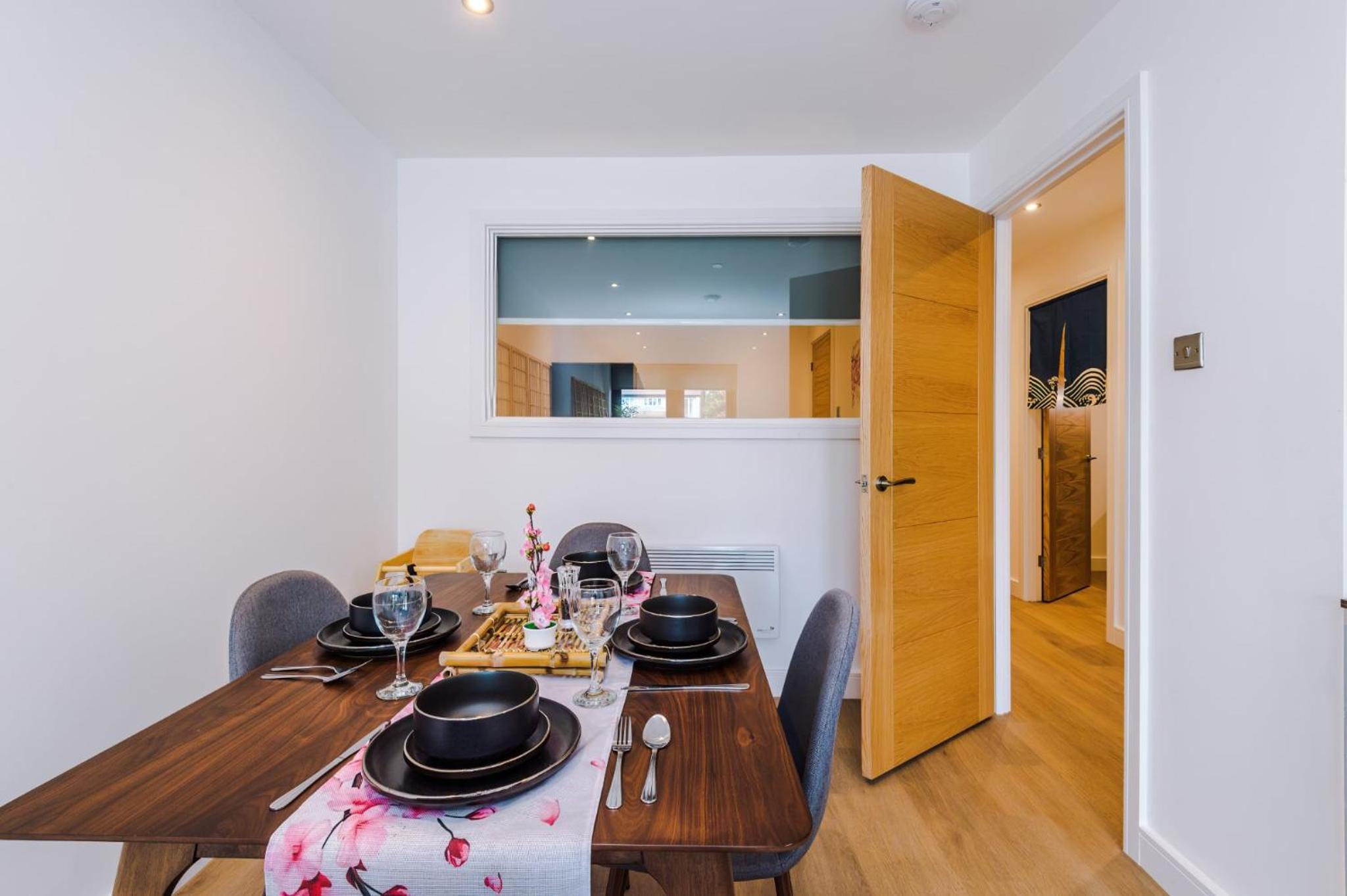 Hiroshi Ryokan - Tokyo Suite - Leeds City Centre