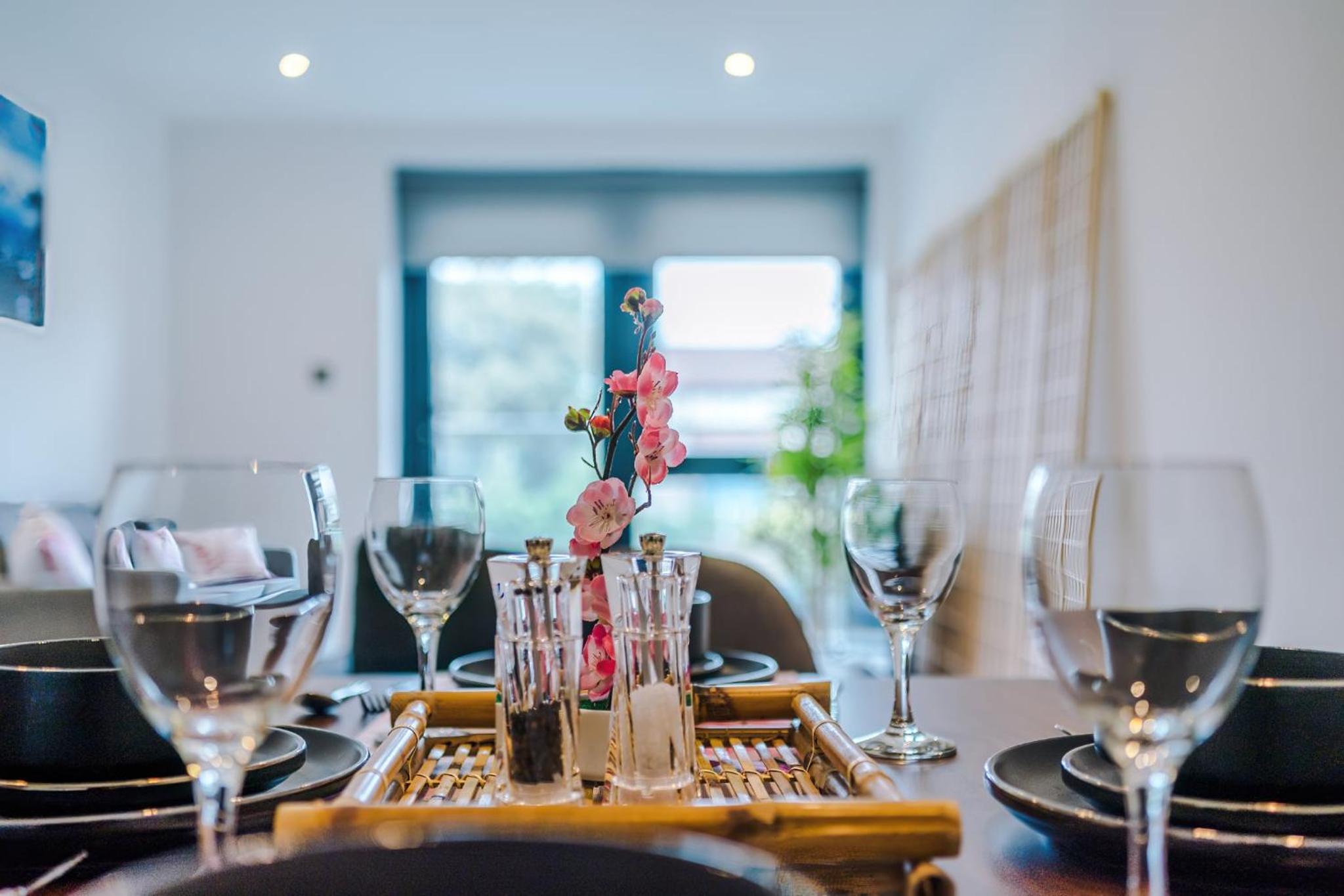 Hiroshi Ryokan - Tokyo Suite - Leeds City Centre