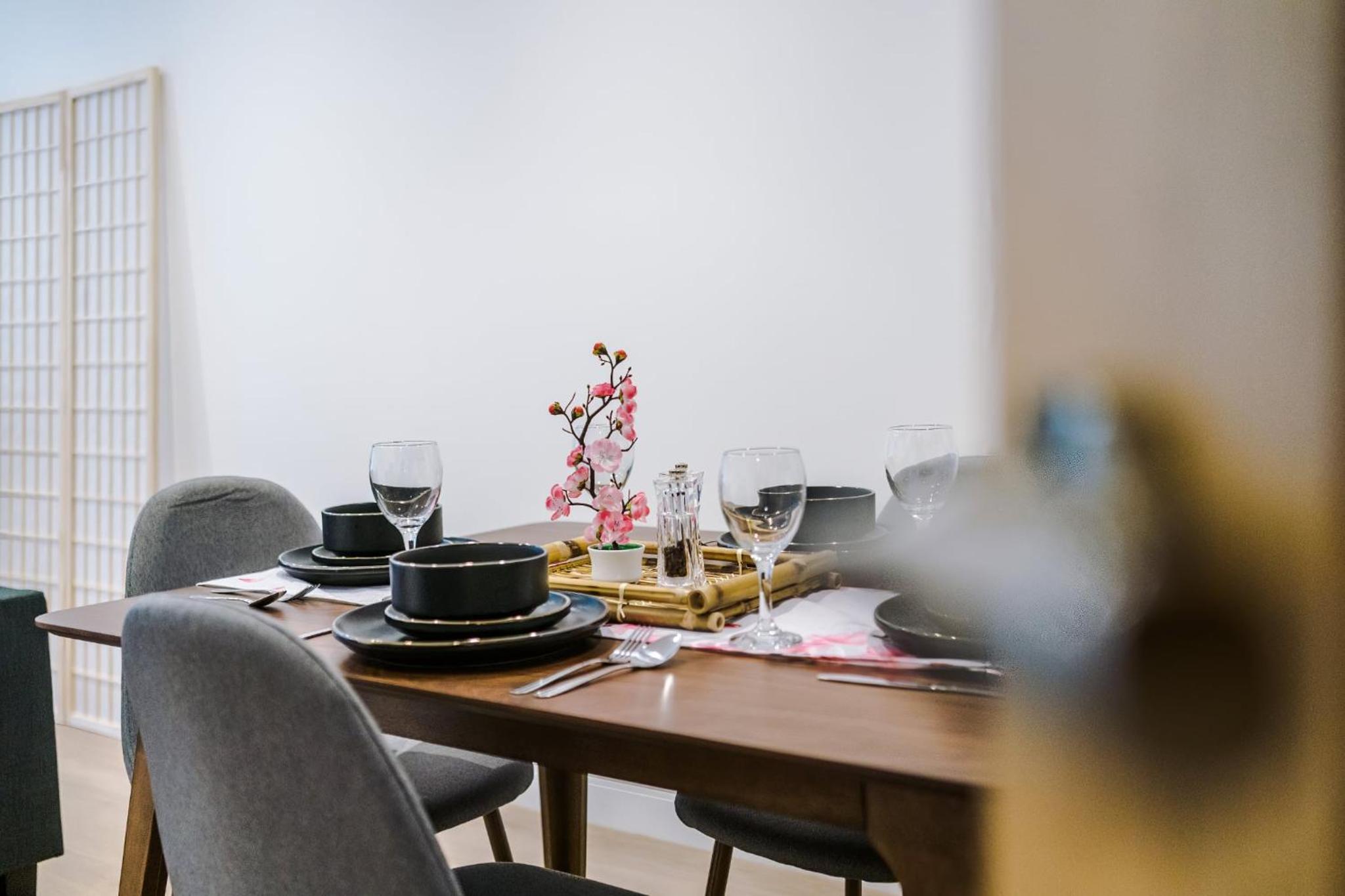 Hiroshi Ryokan - Tokyo Suite - Leeds City Centre