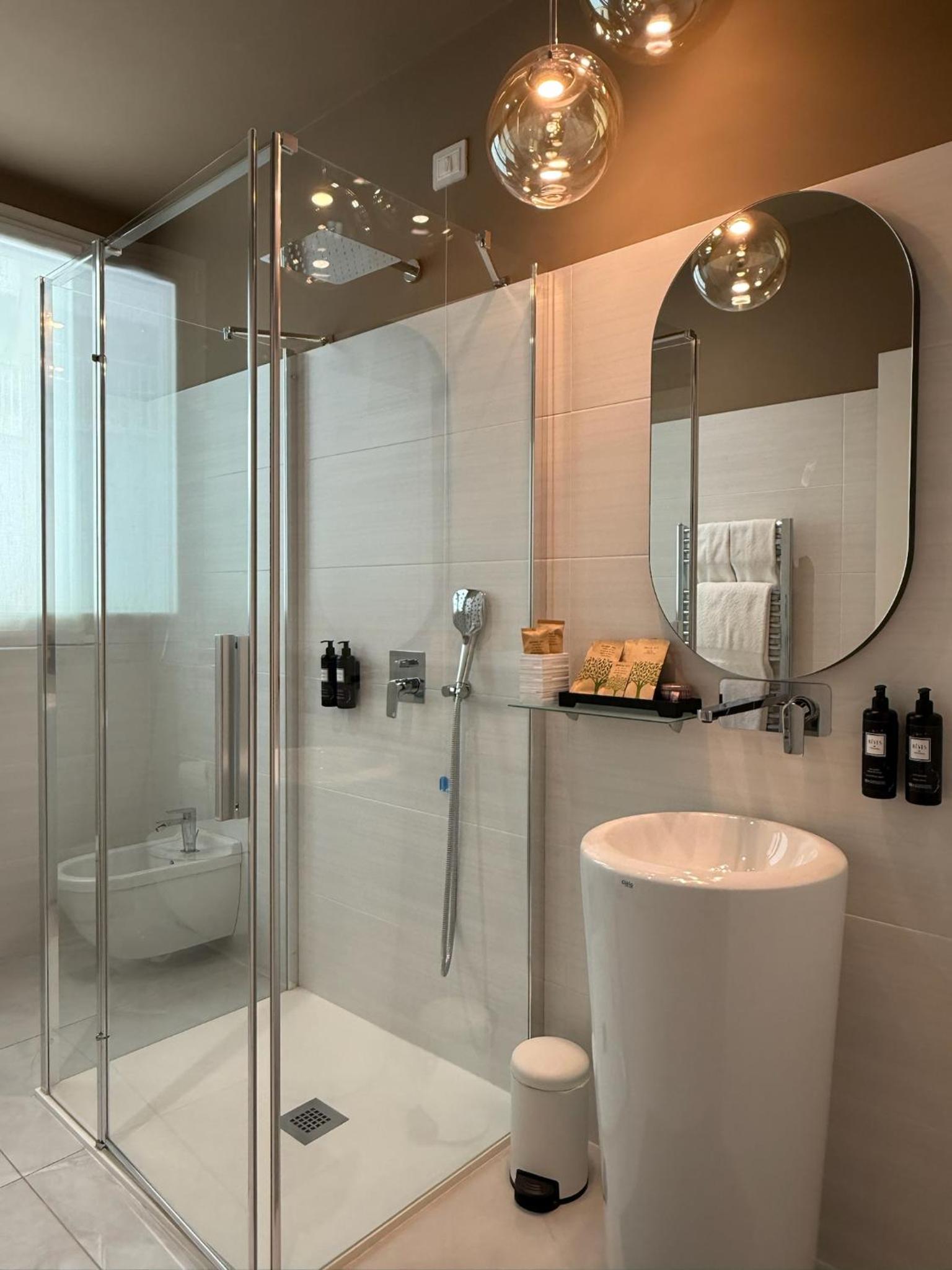 Borgo Vico Luxury Suites - by MyHomeInComo
