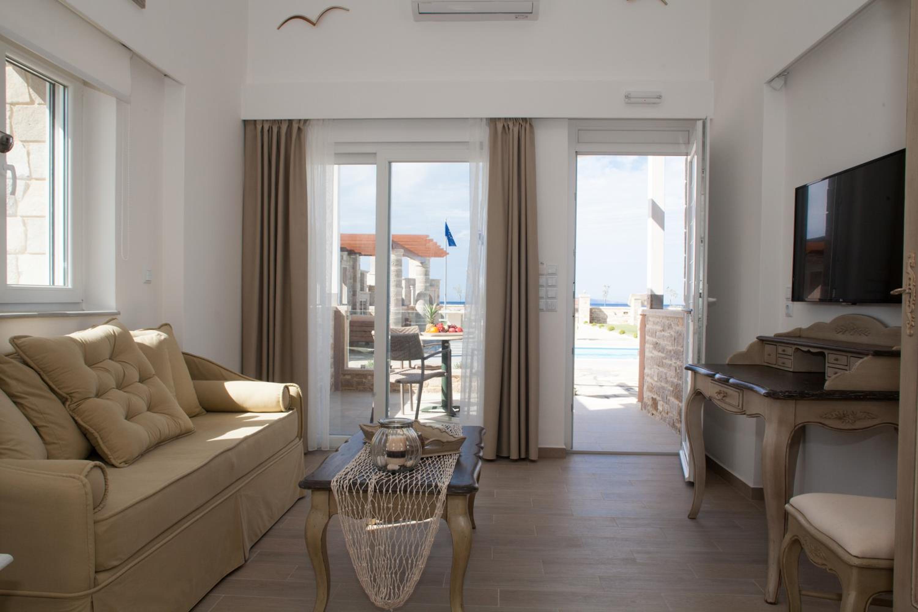 Blue Horizon Villa & Suites