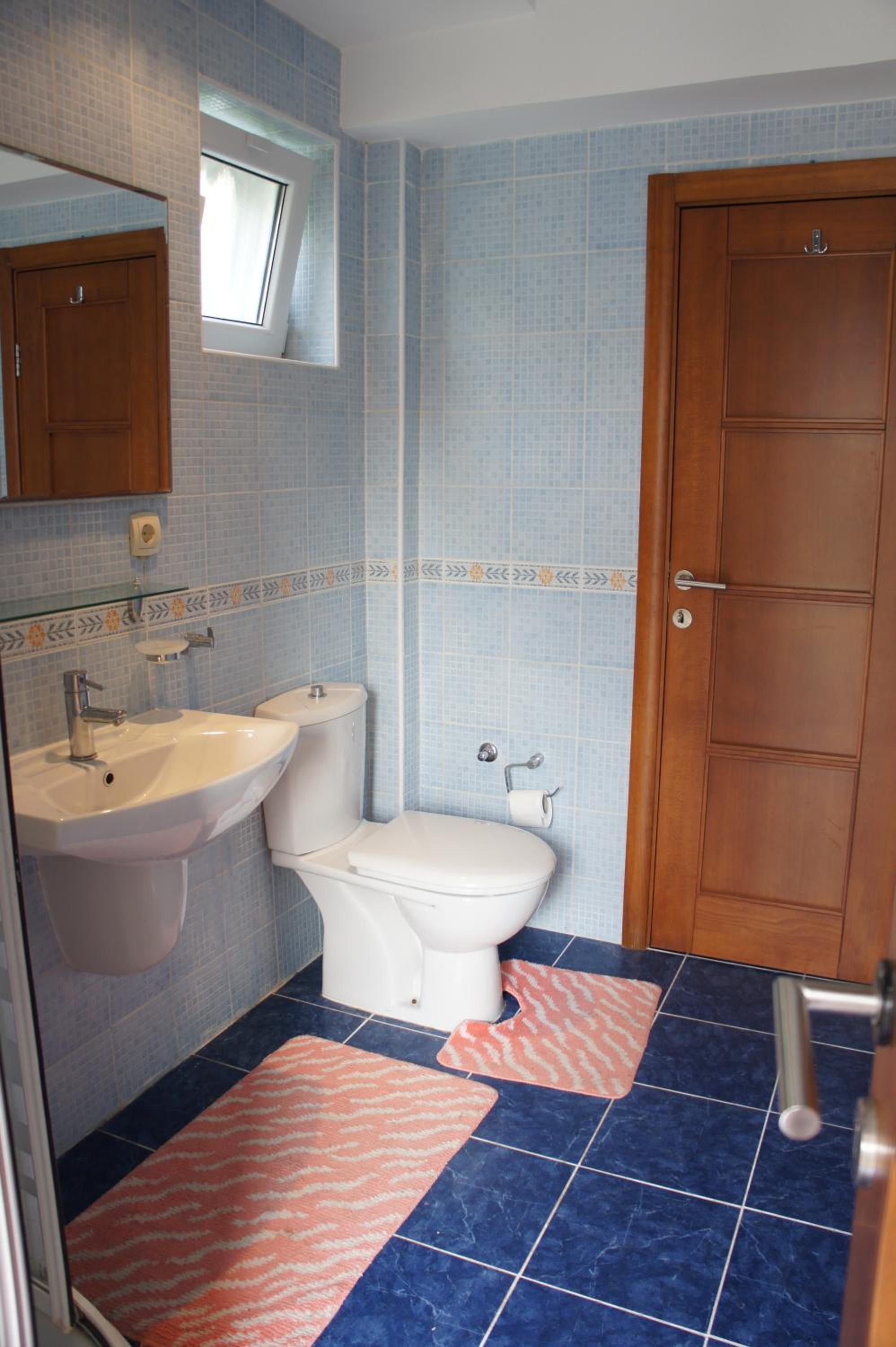 Cezar Holiday Home