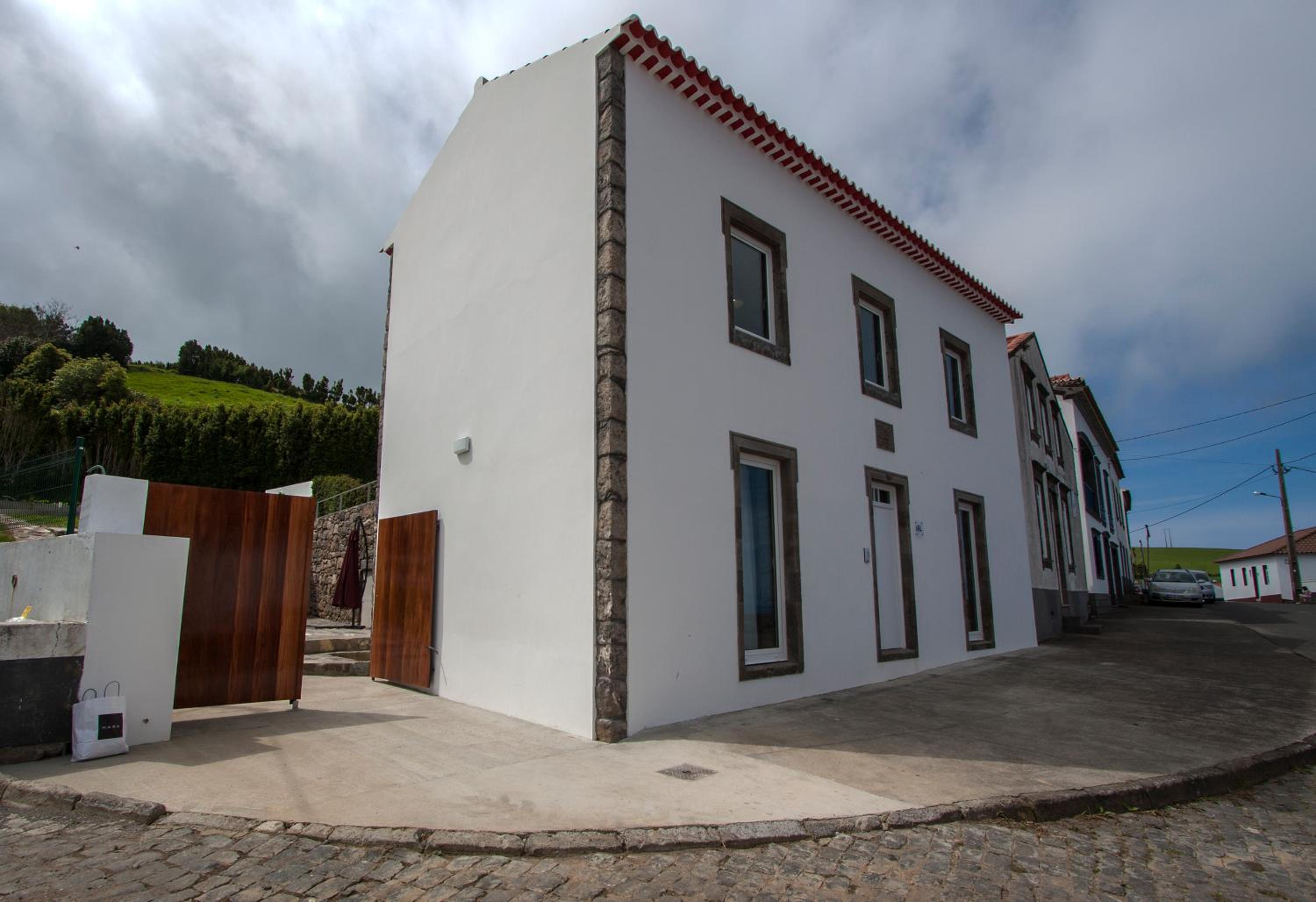 Casa do Simão, Açores - Now with hot tub! view 3