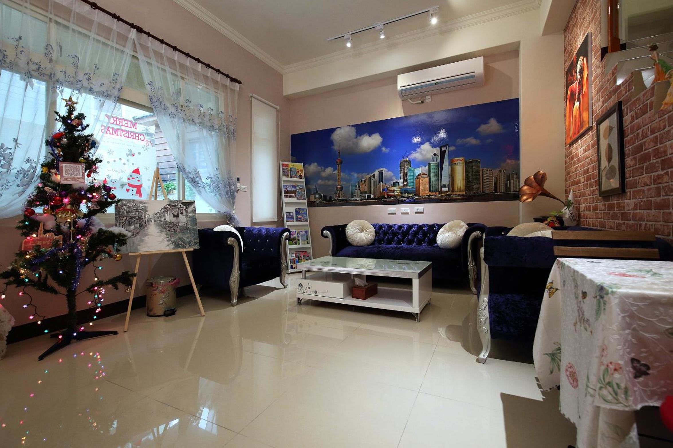 Shanghai Time