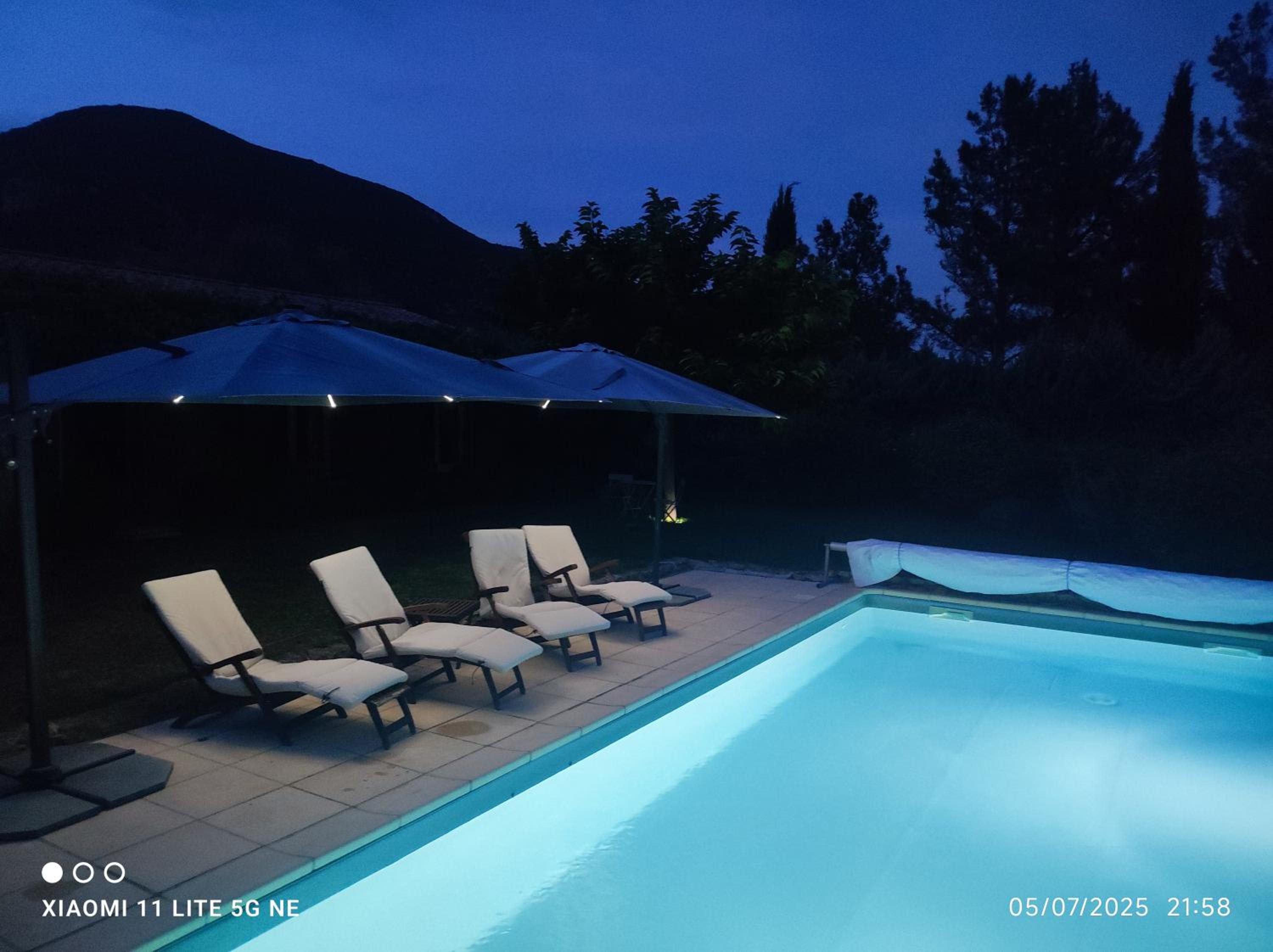 GITE AUX 4 SAISONS DU COLORADO PROVENÇAL - 3 ÉTOILES - Rustrel