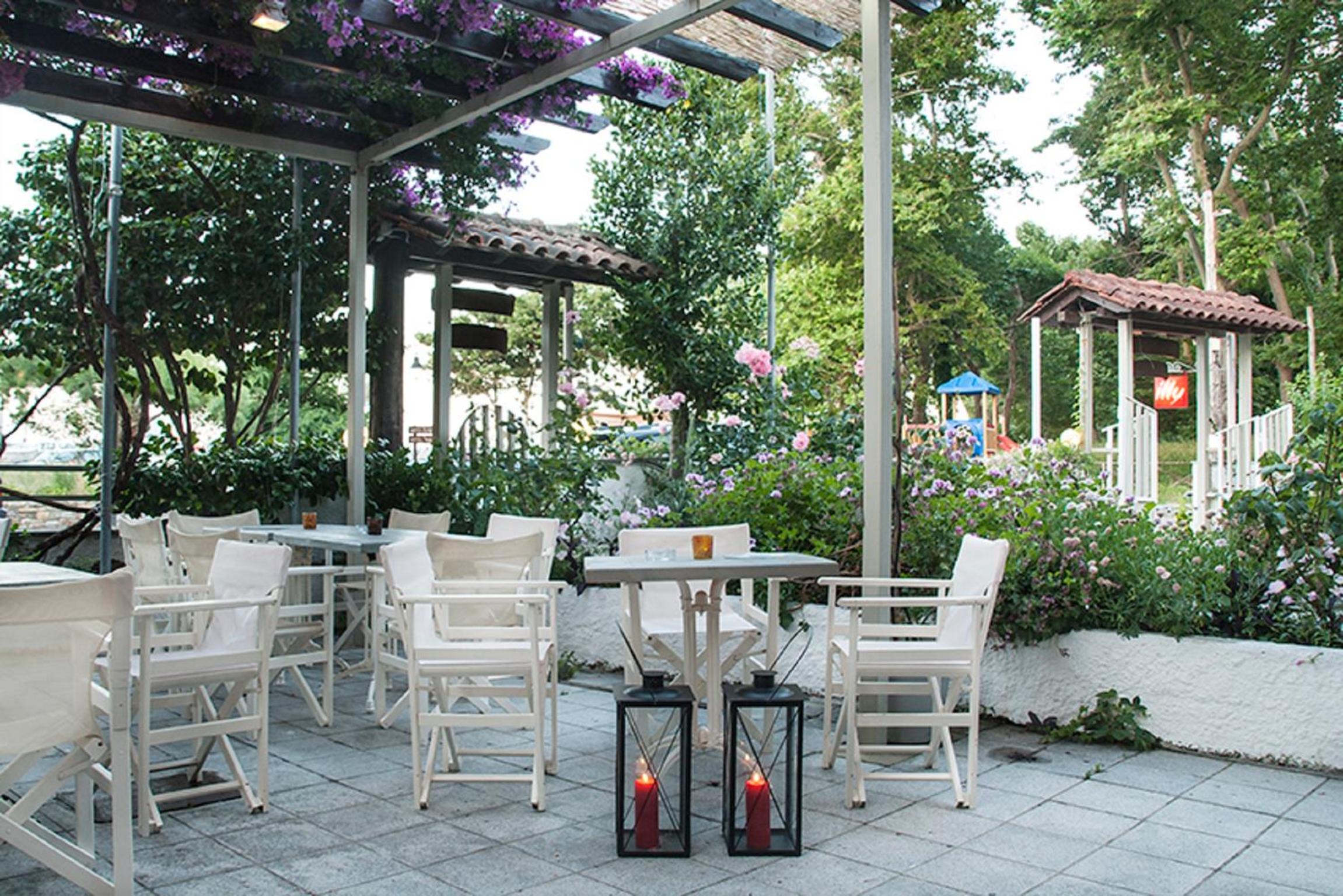 outdoor BBQ area