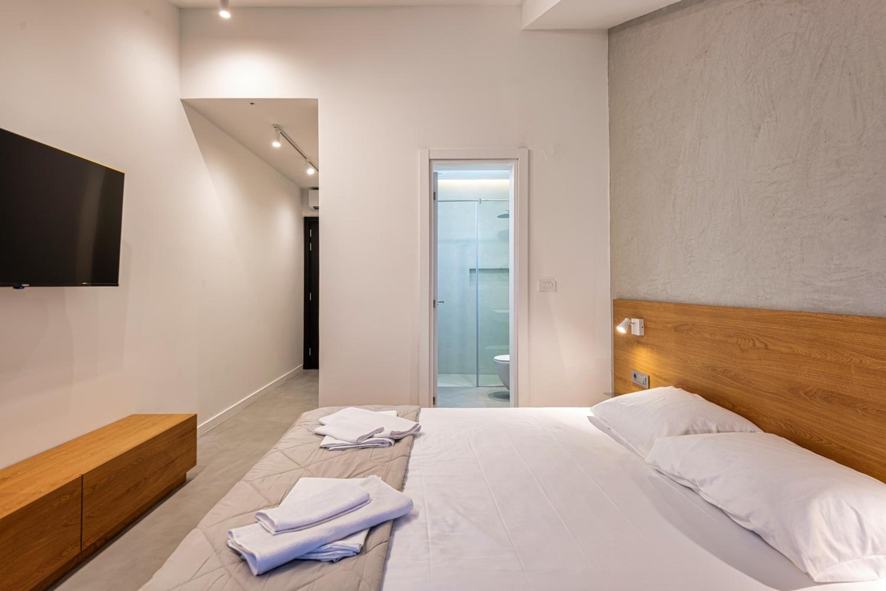 Lucciola Boutique Rooms